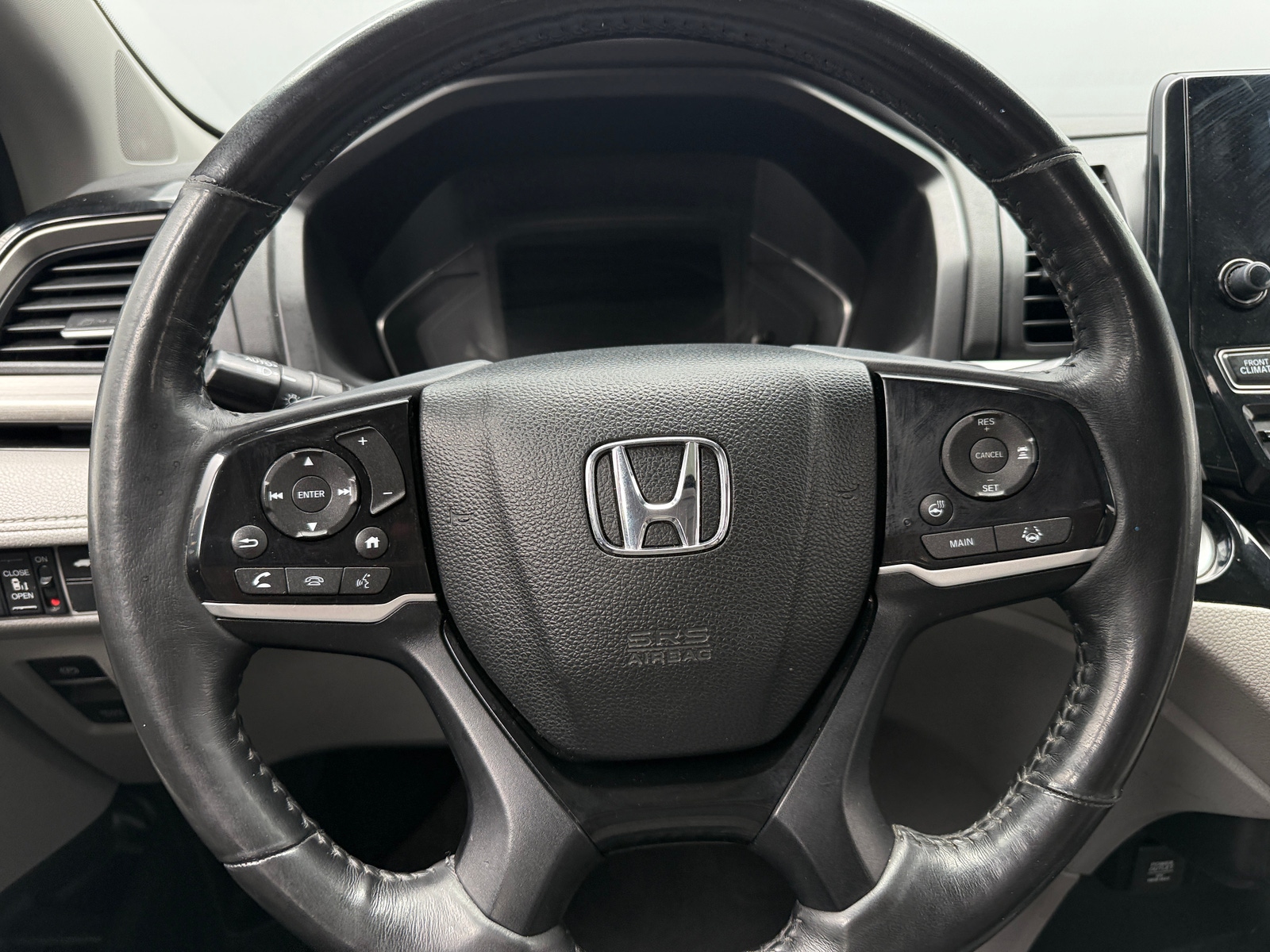 Thumbnail: 2018 Honda Odyssey - 4