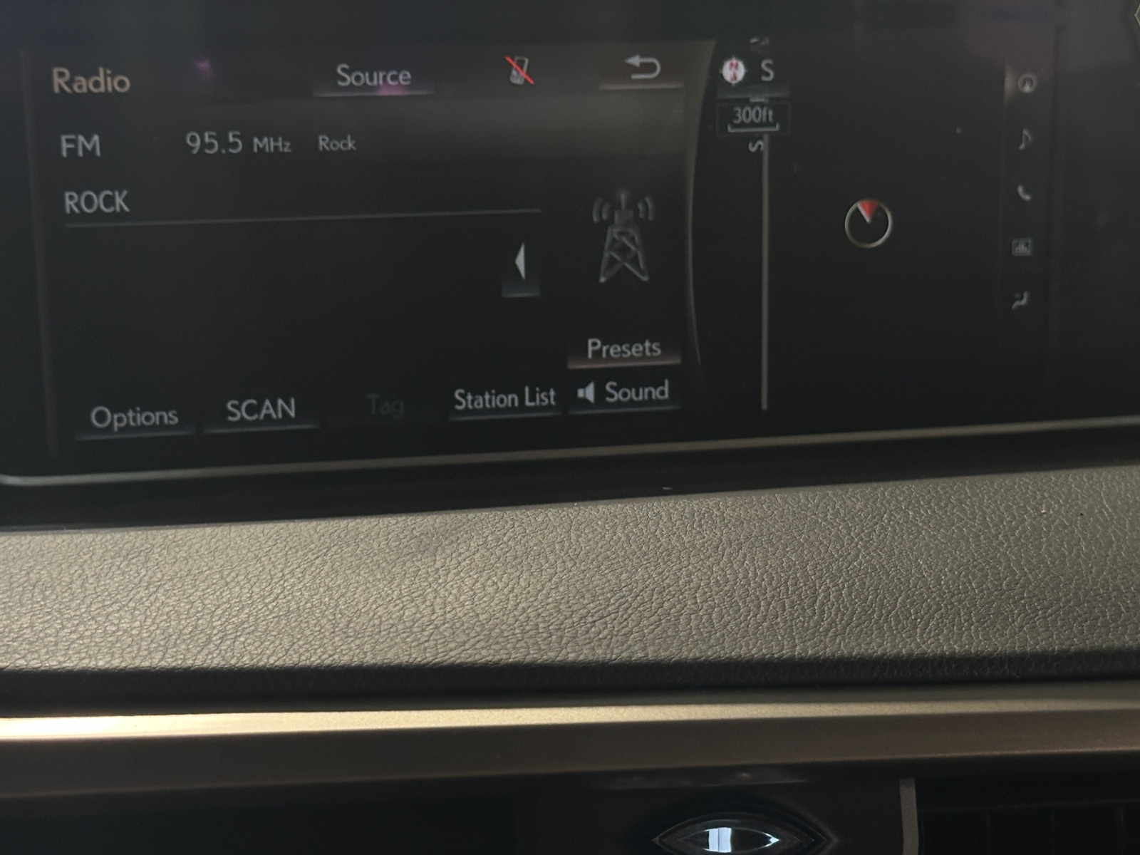 Thumbnail: 2018 Lexus RX - 4