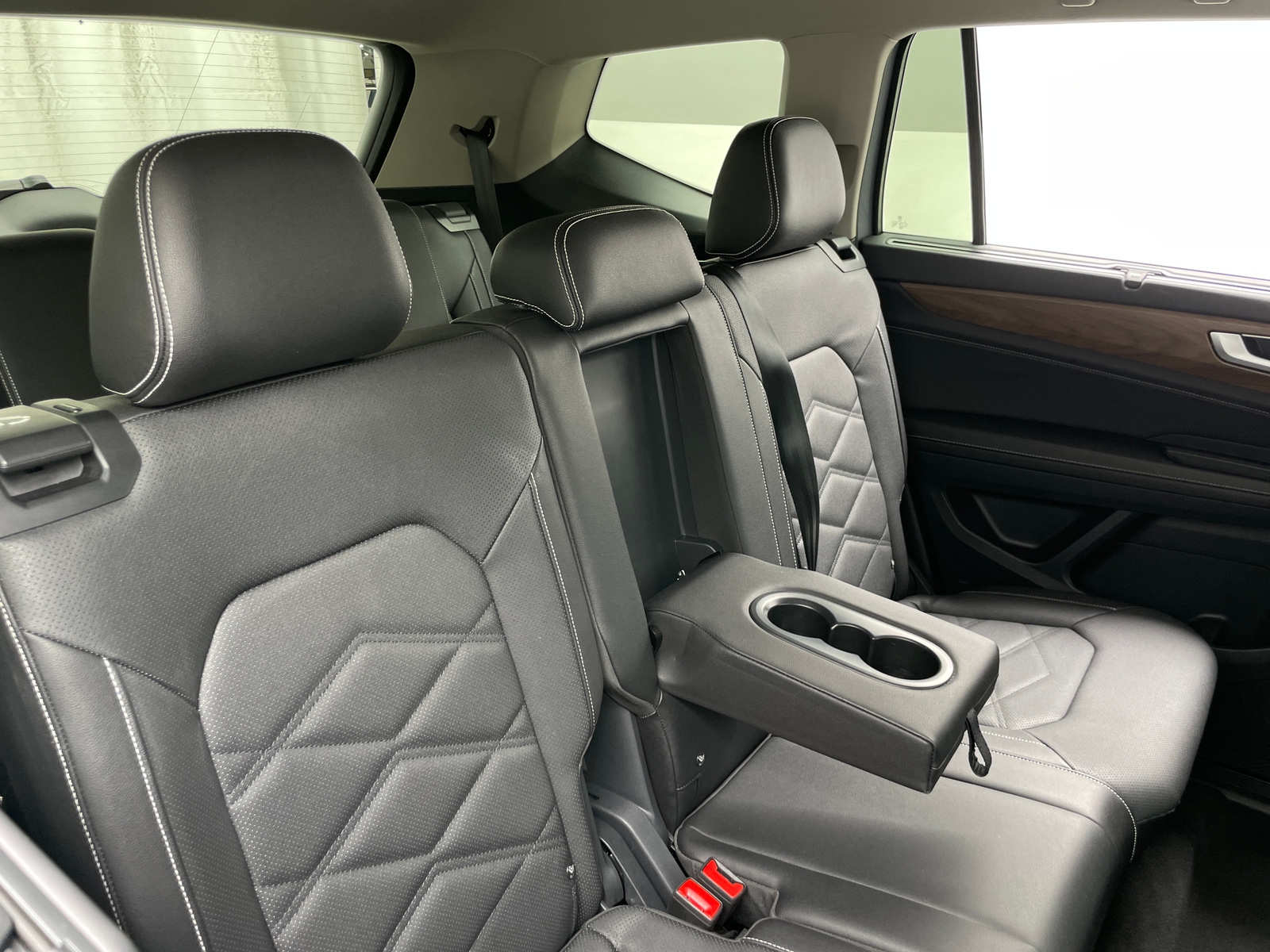 Thumbnail: 2026 Volkswagen Atlas - 5