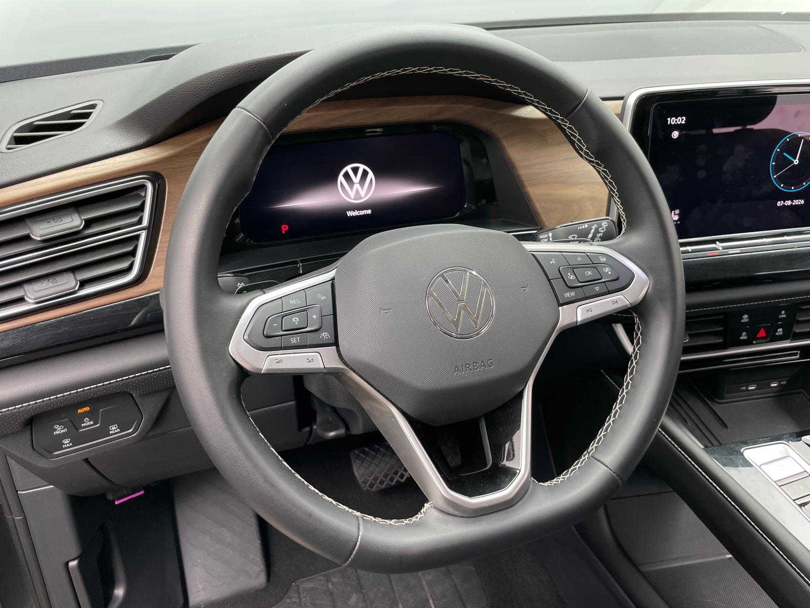 Thumbnail: 2026 Volkswagen Atlas - 4