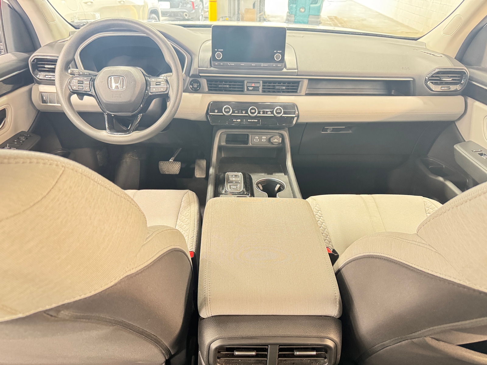 Thumbnail: 2023 Honda Pilot - 3