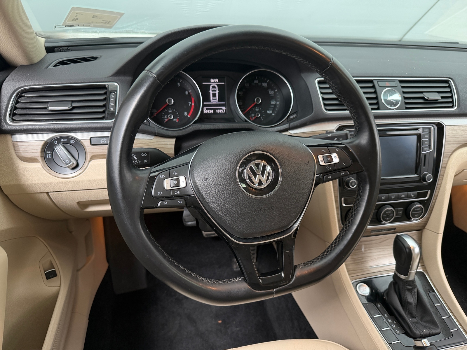Thumbnail: 2016 Volkswagen Passat - 4