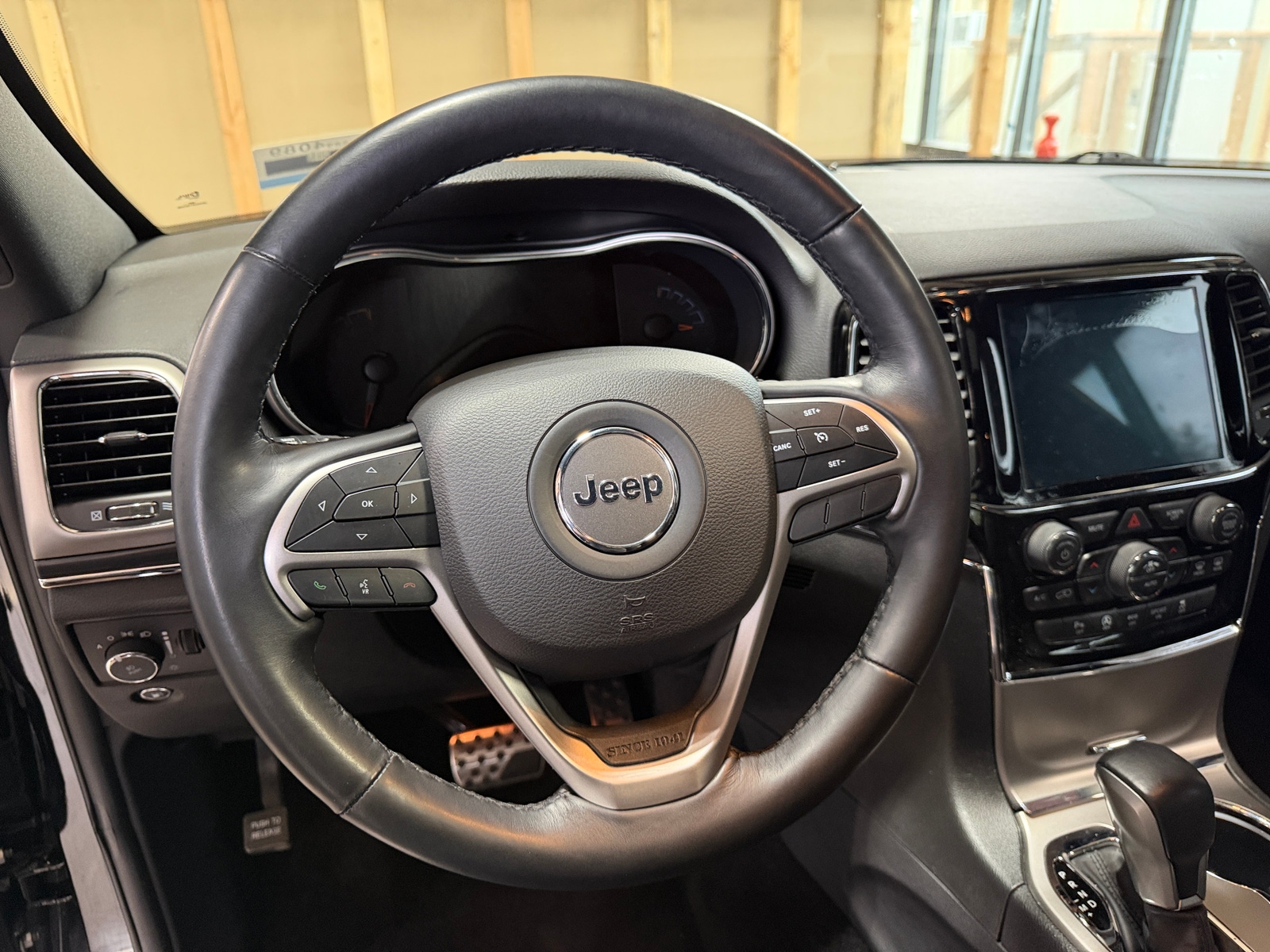 Thumbnail: 2019 Jeep Grand Cherokee - 4