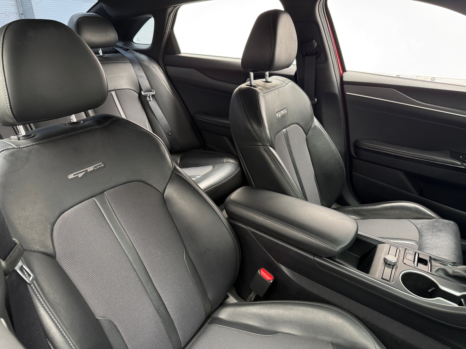 Thumbnail: 2021 Kia K5 - 2