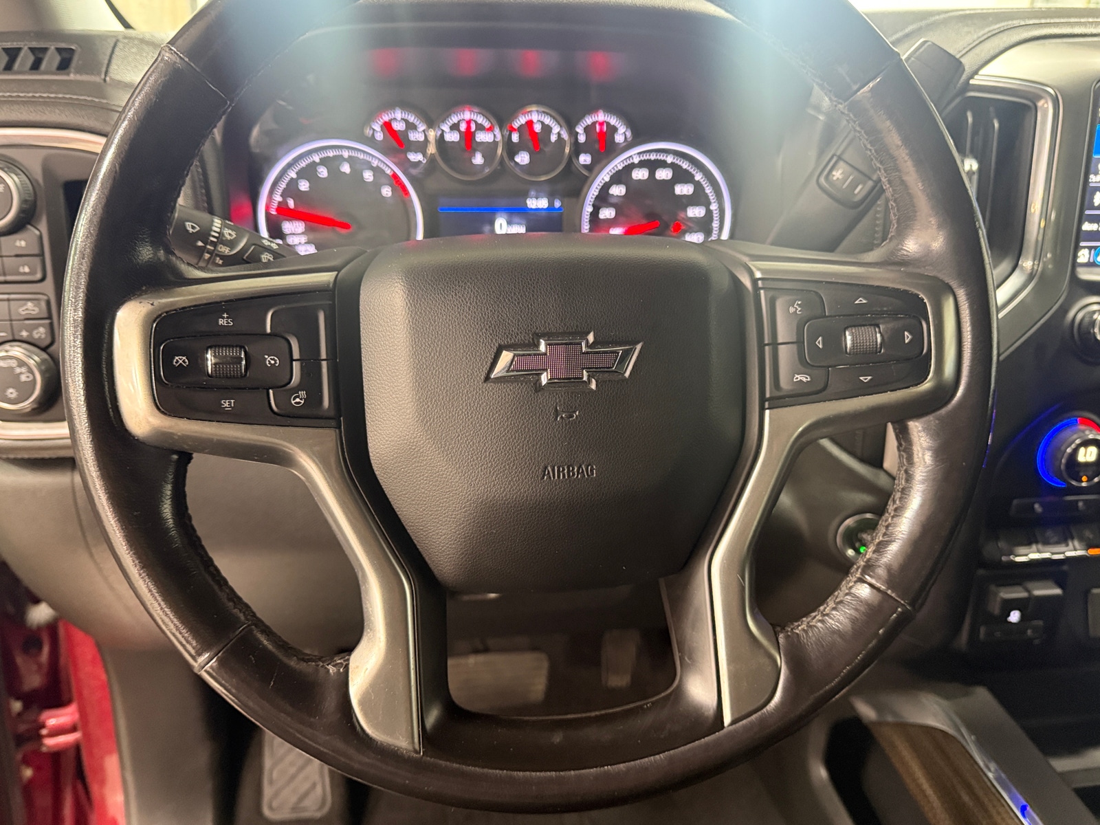 Thumbnail: 2019 Chevrolet Silverado 1500 - 5