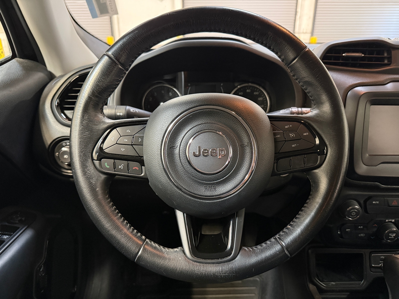 Thumbnail: 2020 Jeep Renegade - 5