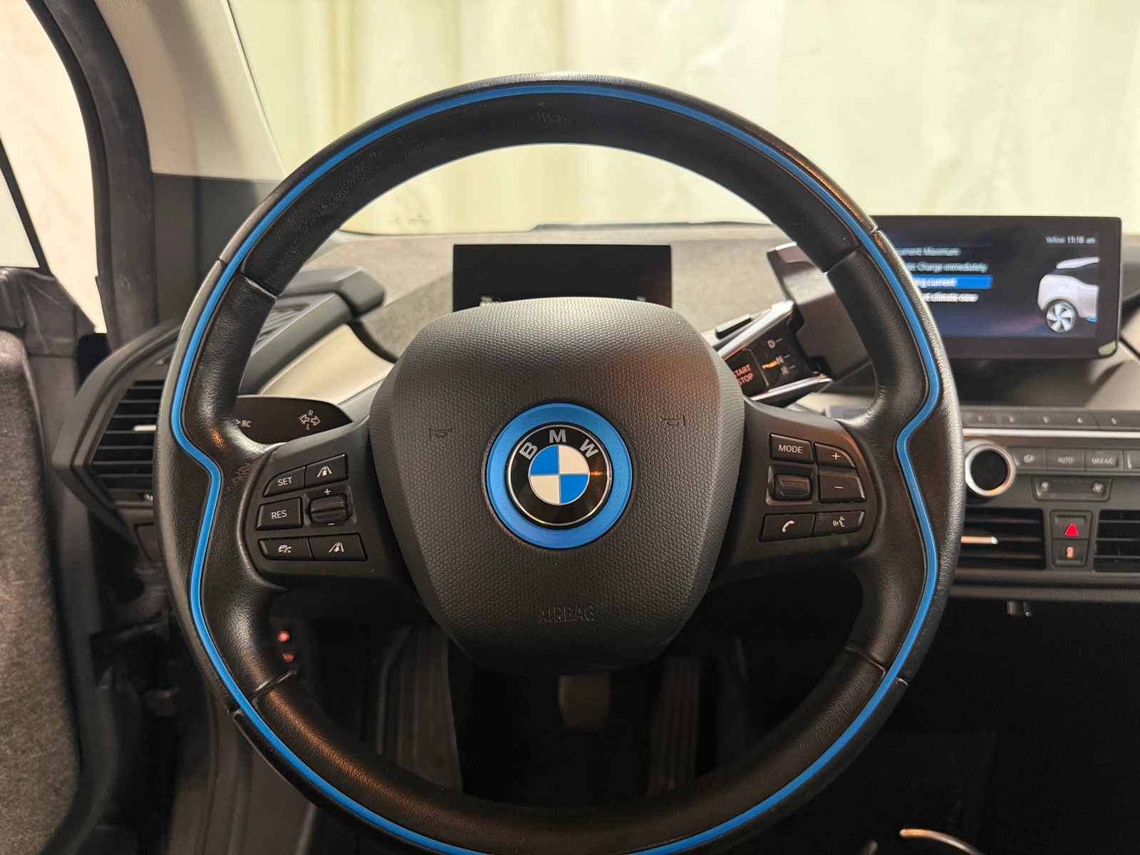 Thumbnail: 2018 BMW i3 - 5
