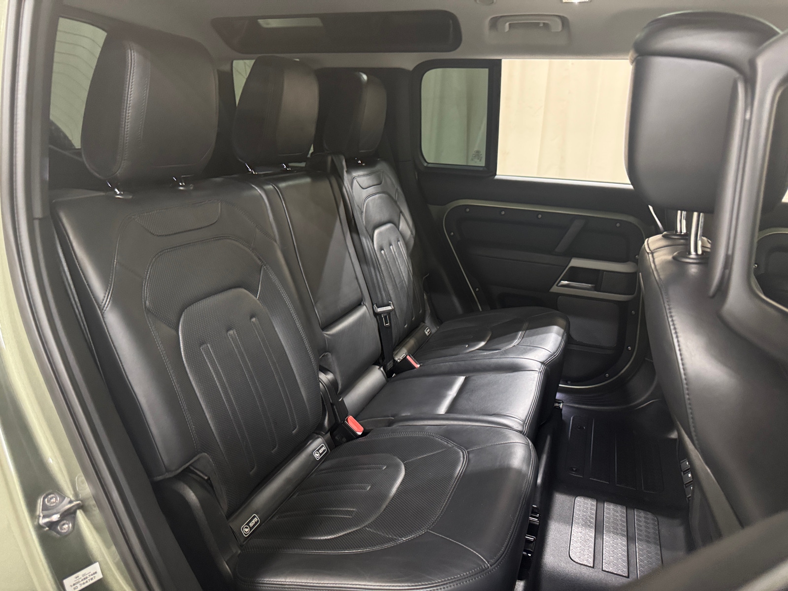 Thumbnail: 2020 Land Rover Defender - 5