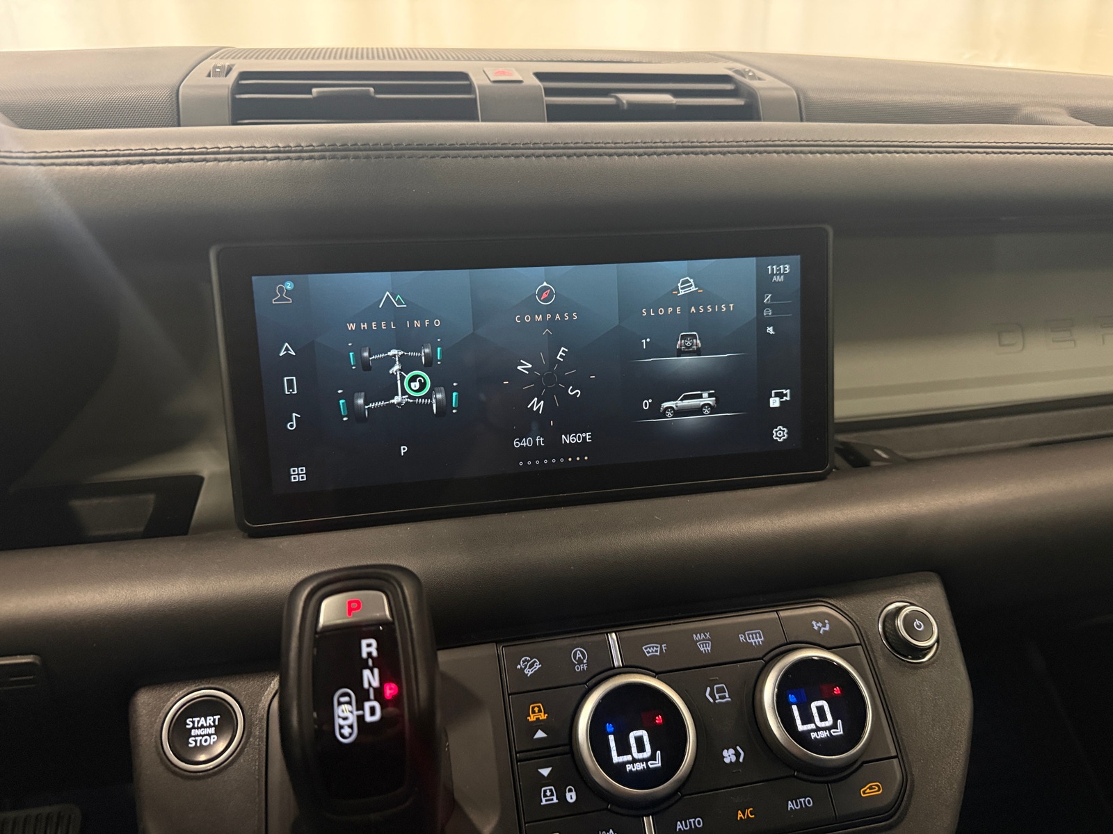 Thumbnail: 2020 Land Rover Defender - 3