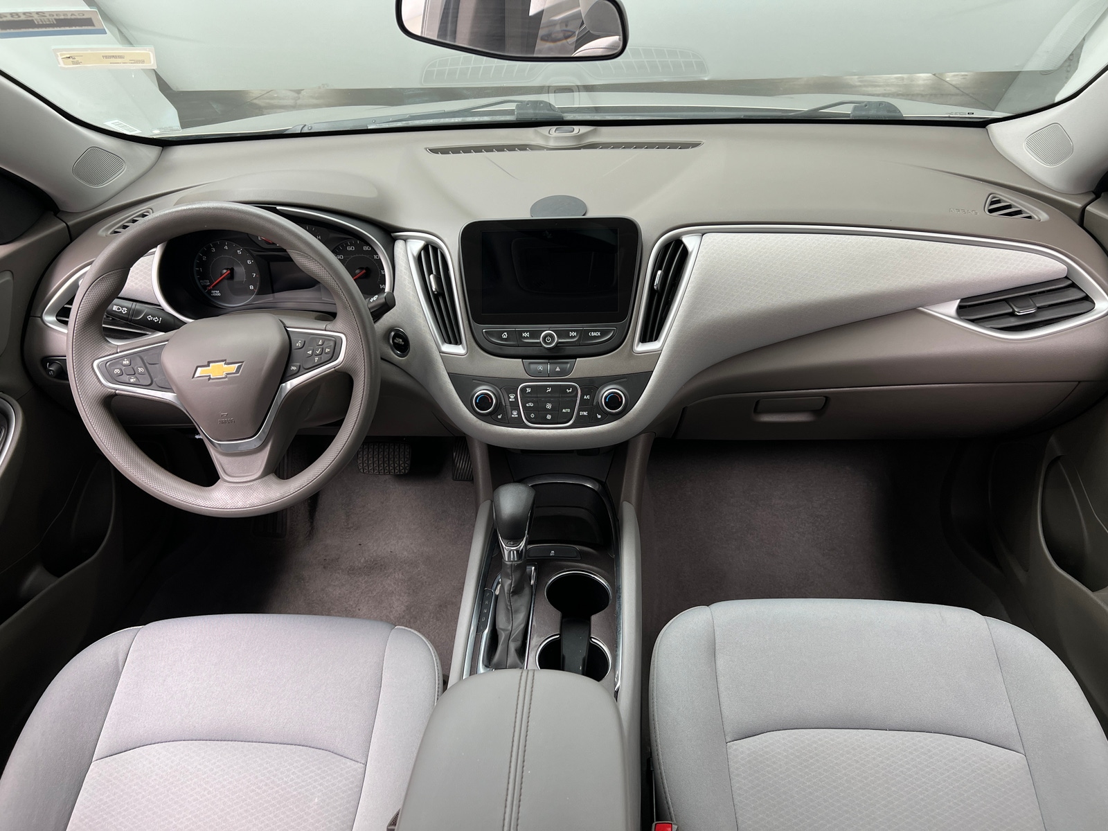 Thumbnail: 2022 Chevrolet Malibu - 3