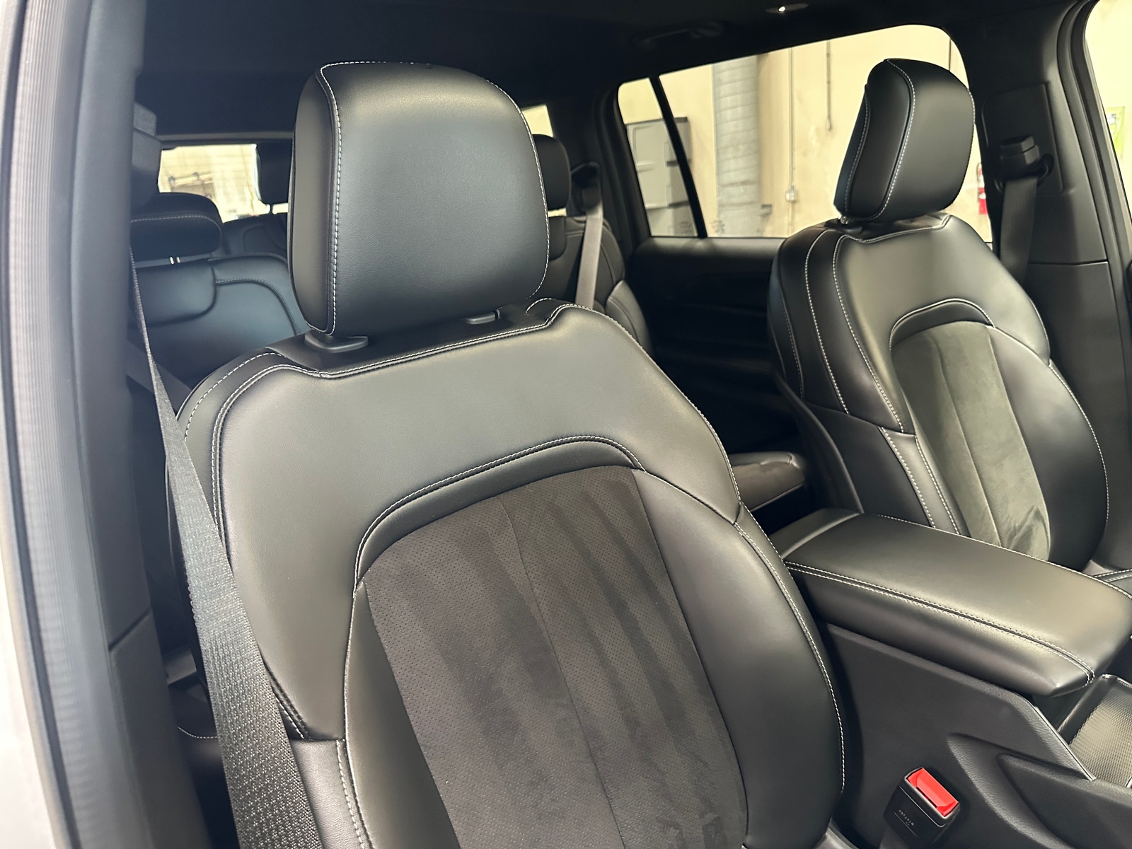 Thumbnail: 2025 Jeep Grand Cherokee L - 2