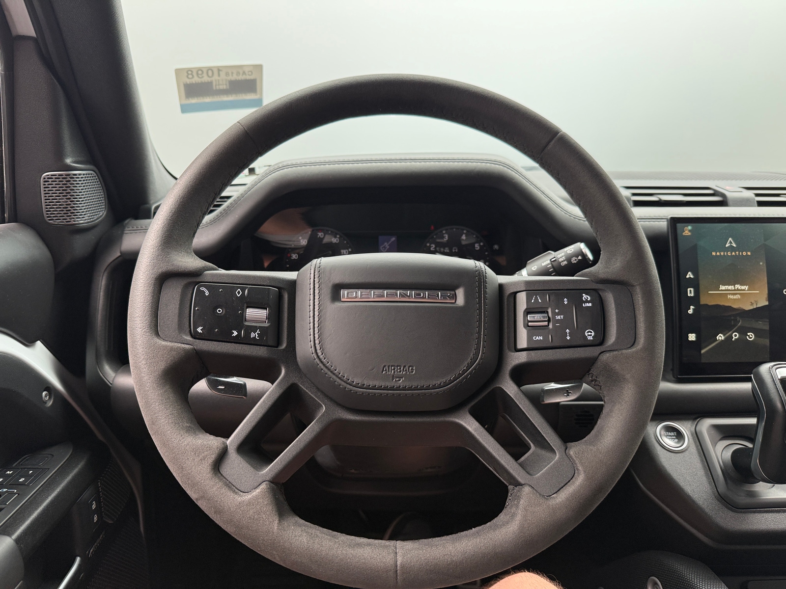 Thumbnail: 2023 Land Rover Defender - 4