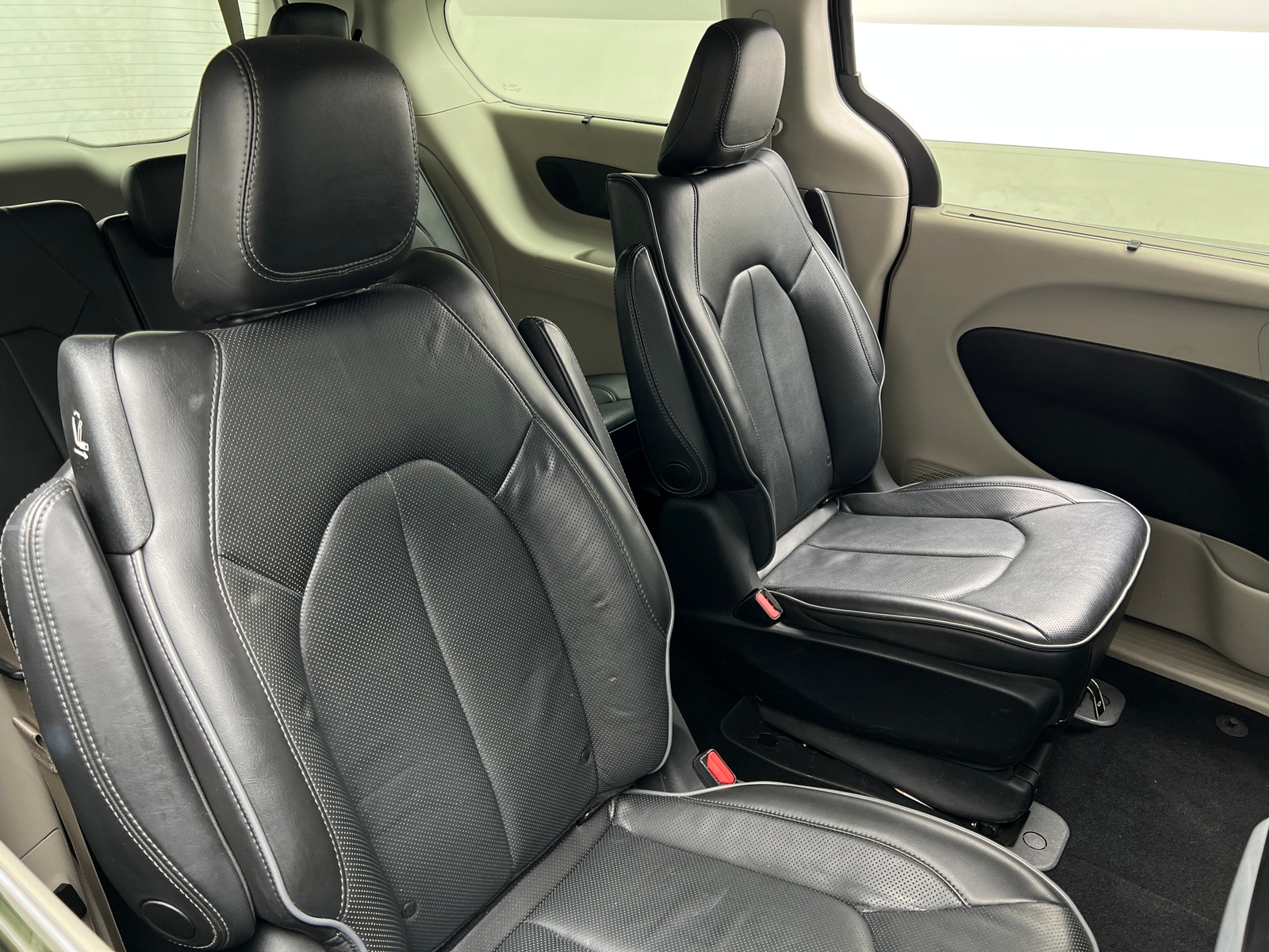 Thumbnail: 2020 Chrysler Pacifica - 5