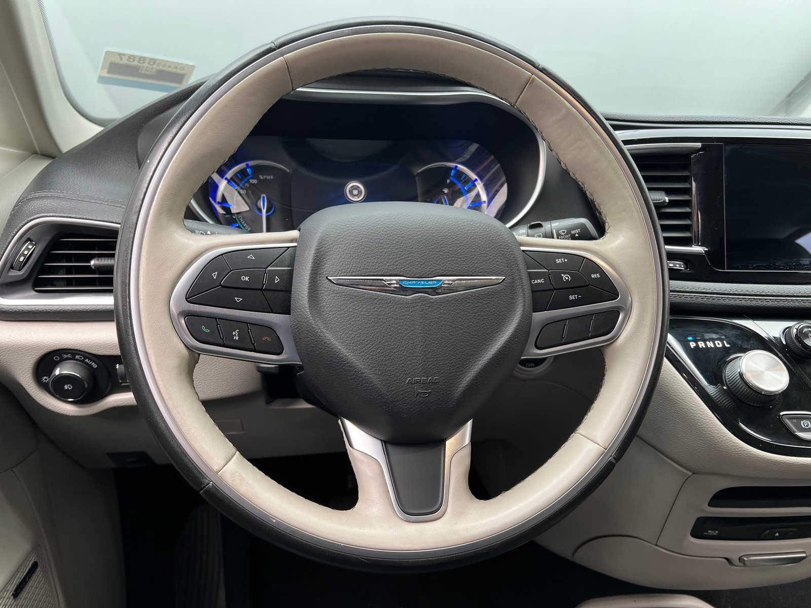 Thumbnail: 2020 Chrysler Pacifica - 4