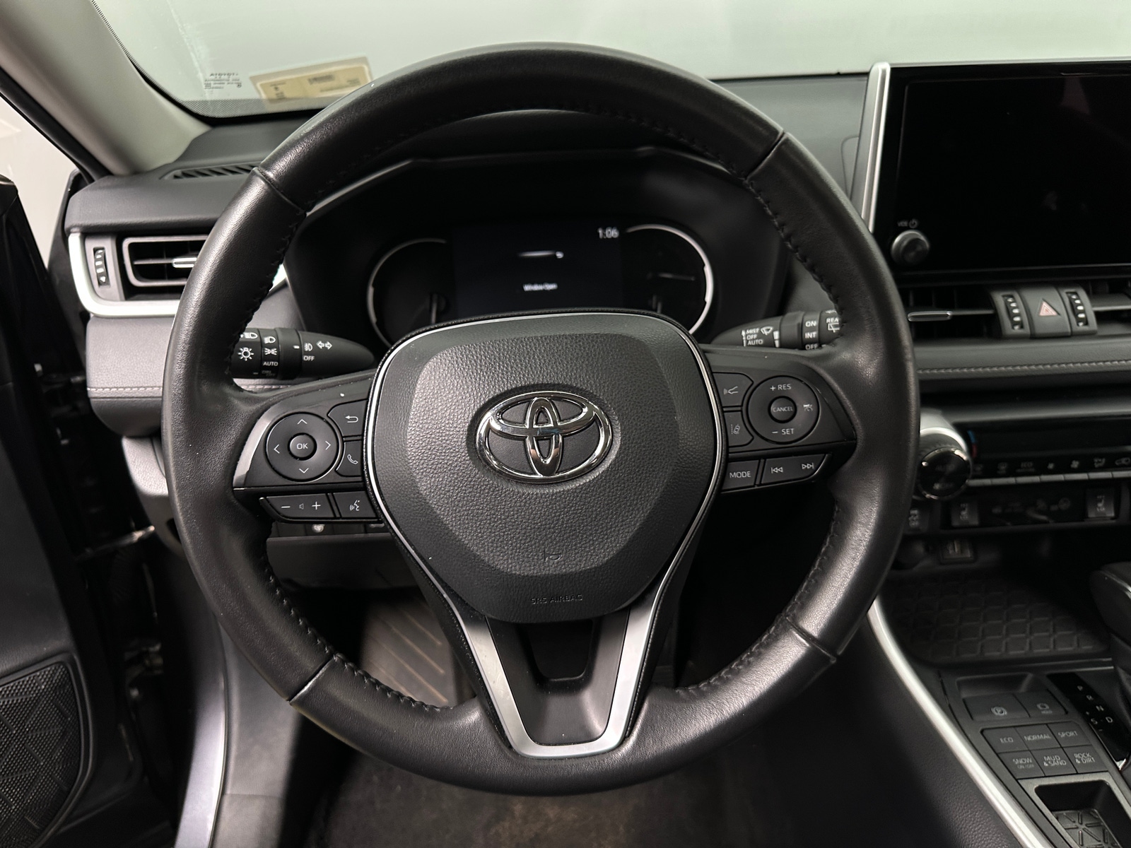 Thumbnail: 2025 Toyota RAV4 - 4