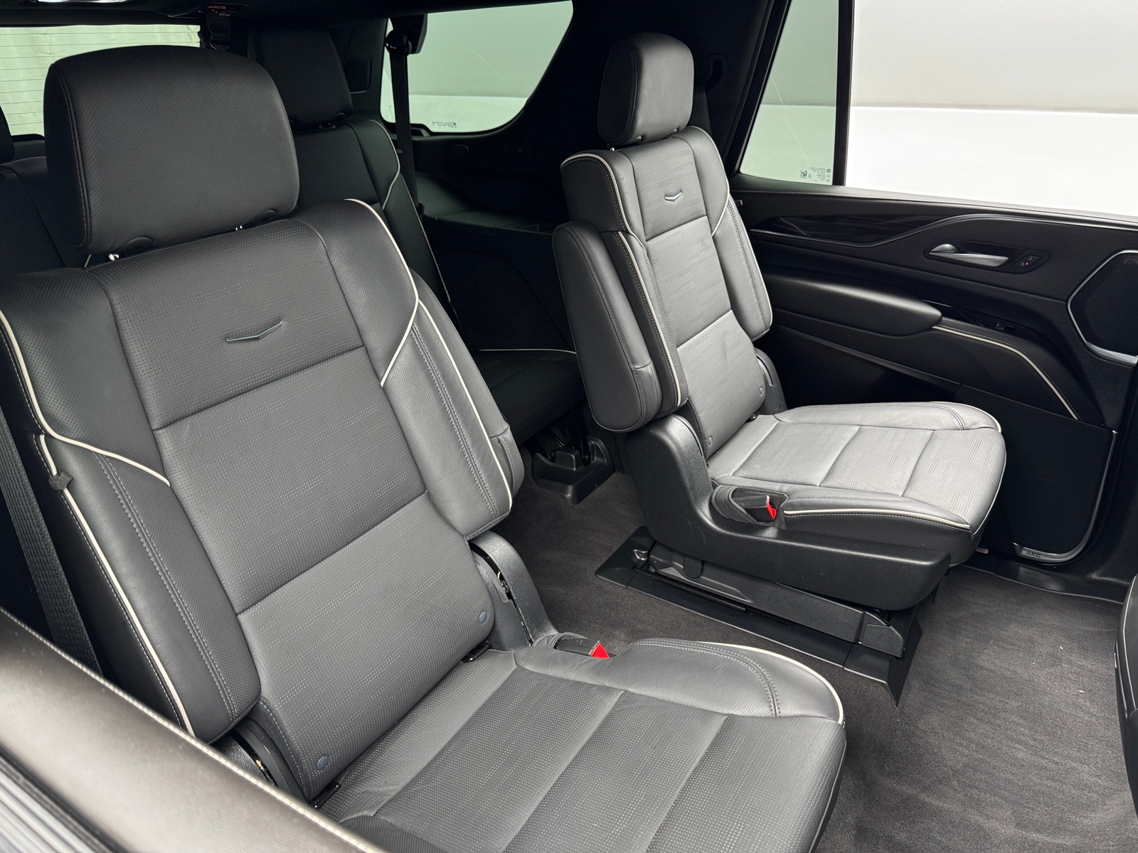 Thumbnail: 2023 Cadillac Escalade - 5