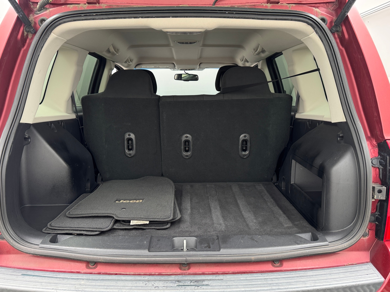 Thumbnail: 2017 Jeep Patriot - 7