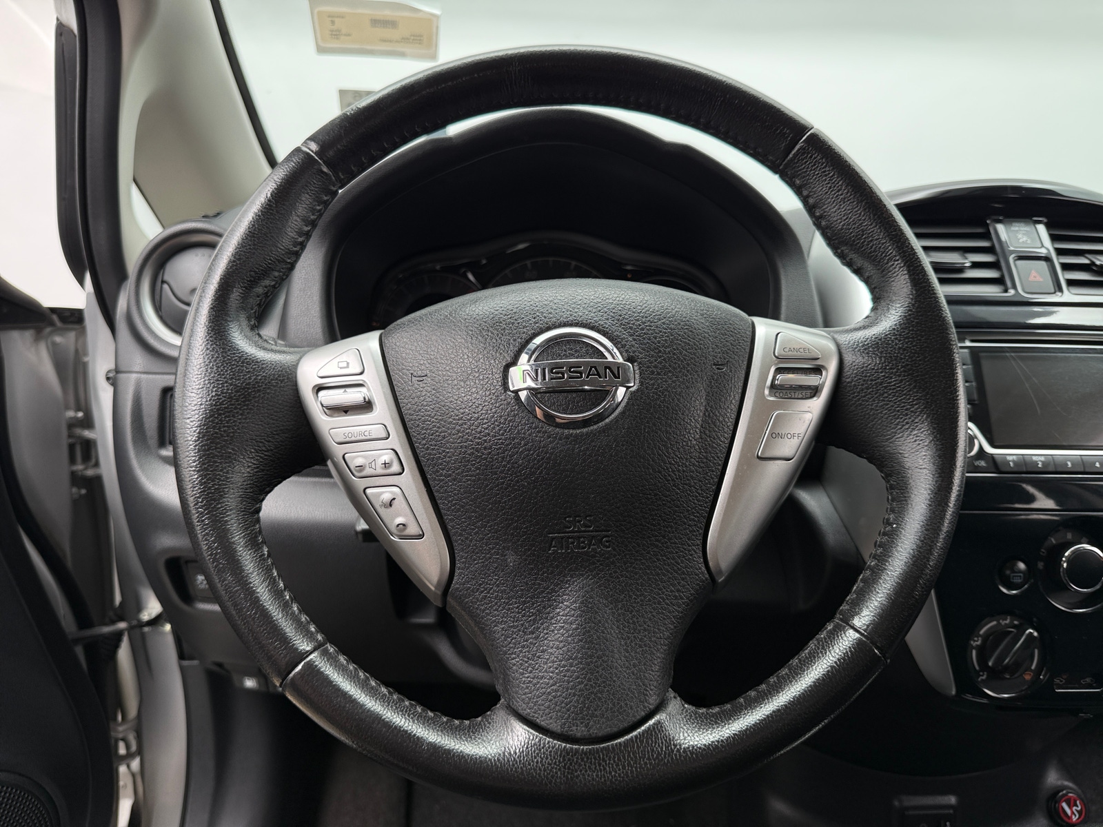Thumbnail: 2017 Nissan Versa Note - 5