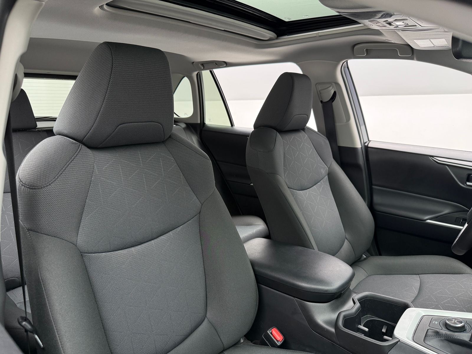 Thumbnail: 2025 Toyota RAV4 - 2