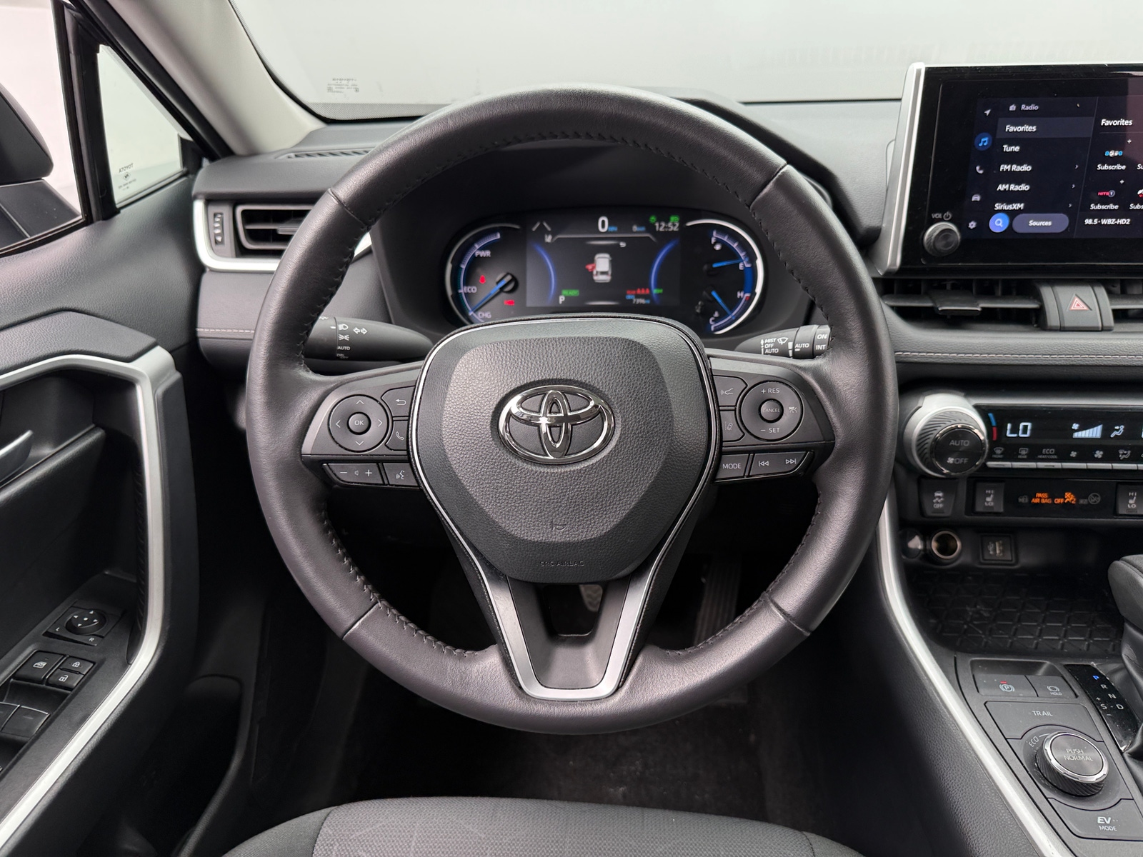 Thumbnail: 2025 Toyota RAV4 - 5