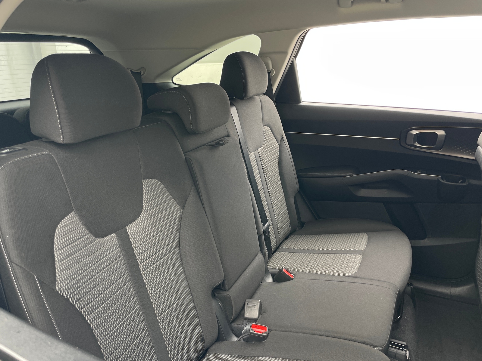 Thumbnail: 2022 Kia Sorento - 6