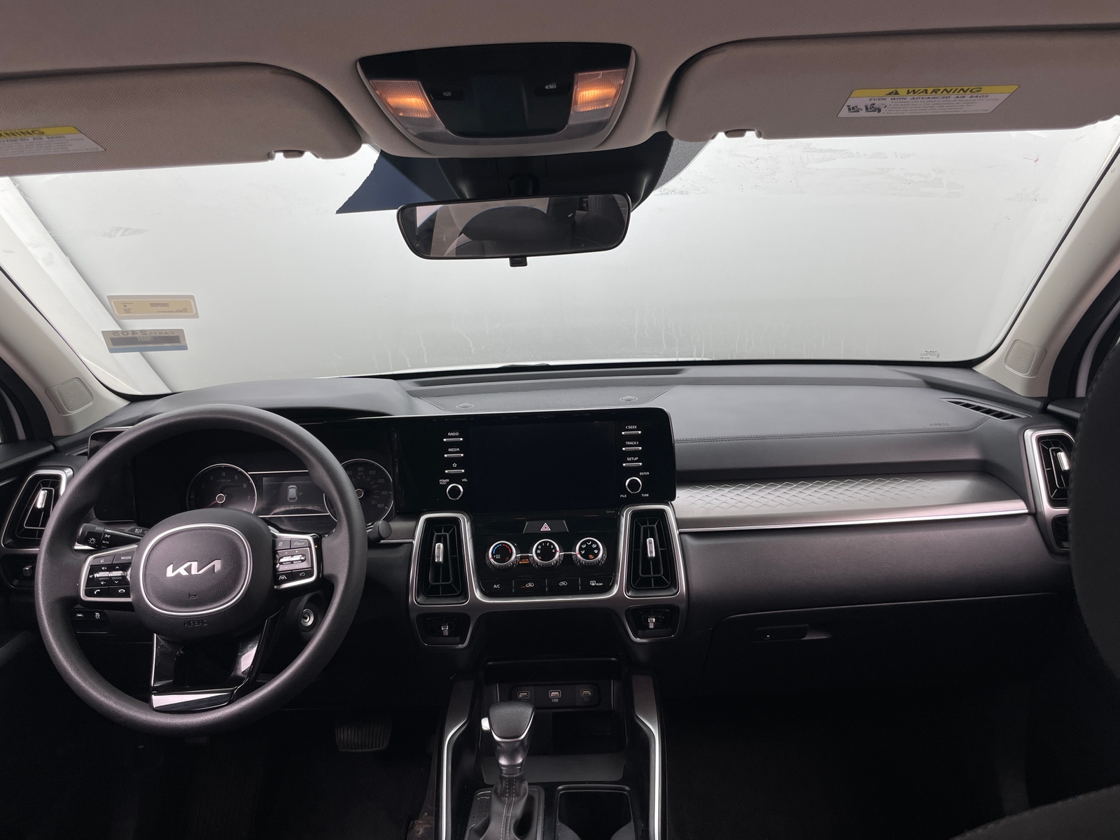Thumbnail: 2022 Kia Sorento - 3
