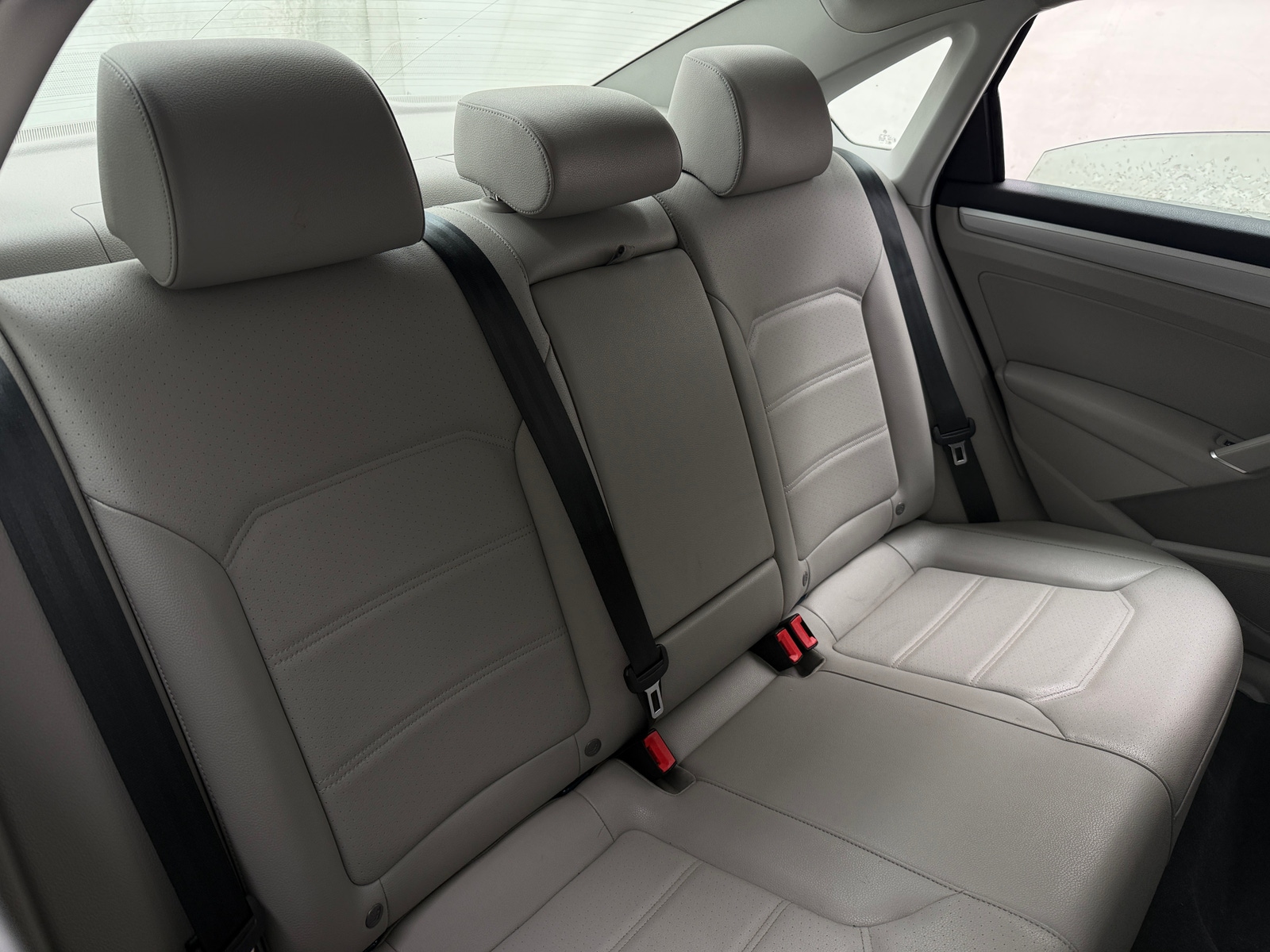 Thumbnail: 2019 Volkswagen Passat - 5