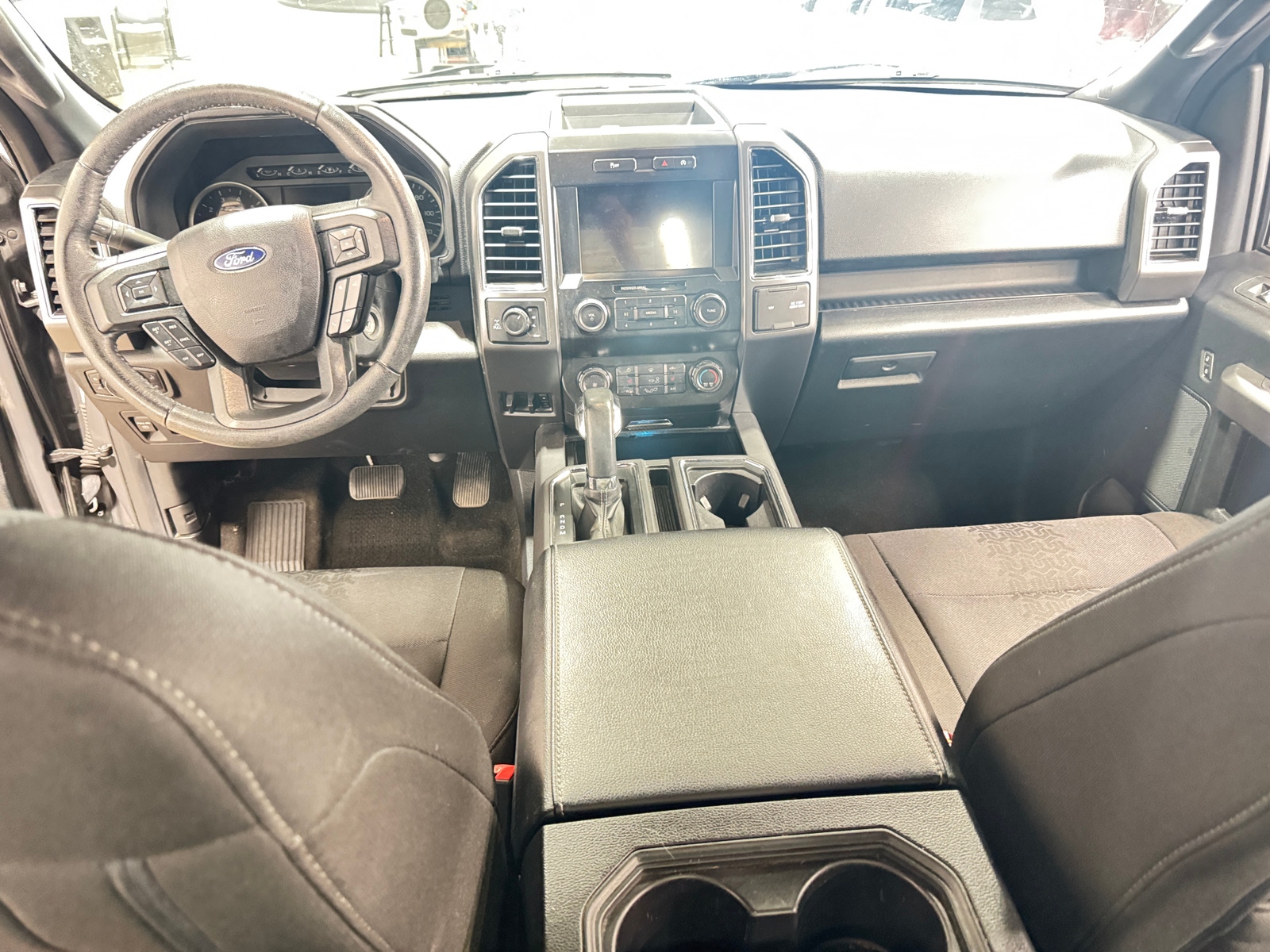 Thumbnail: 2020 Ford Econoline - 3