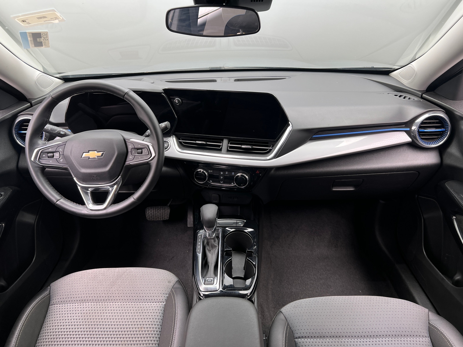 Thumbnail: 2025 Chevrolet Trax - 3