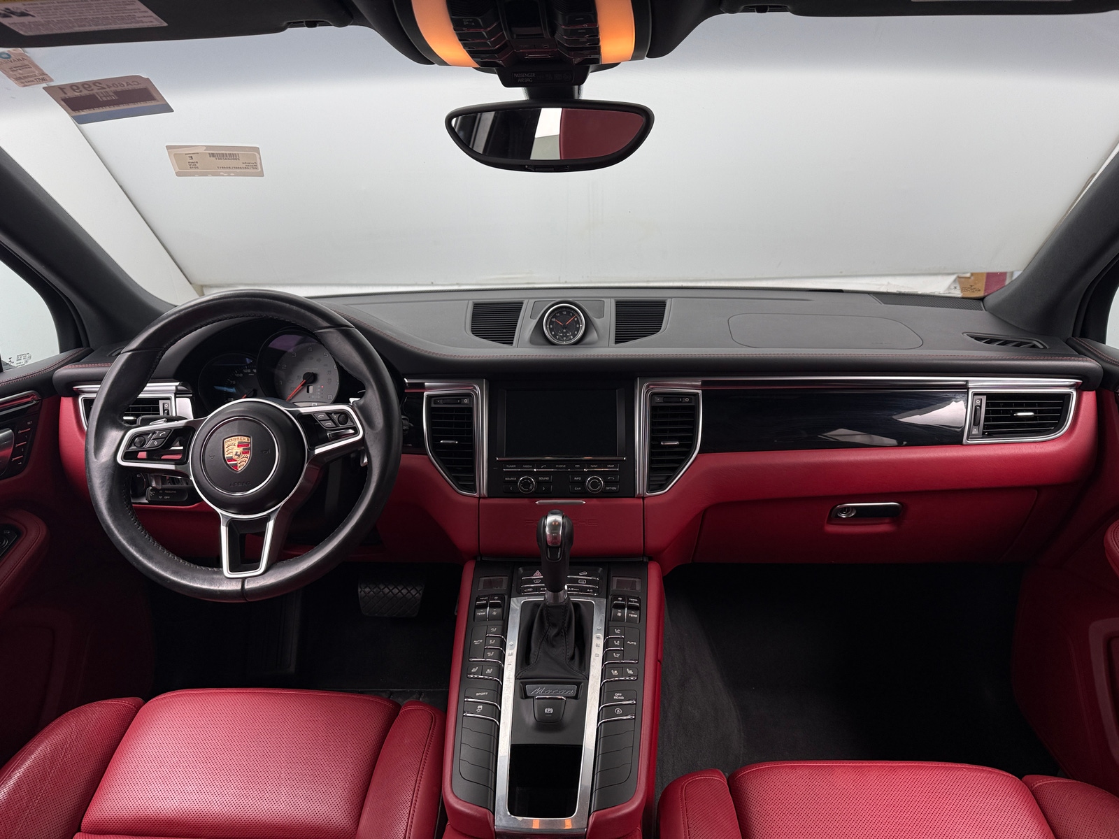 Thumbnail: 2015 Porsche Macan - 2