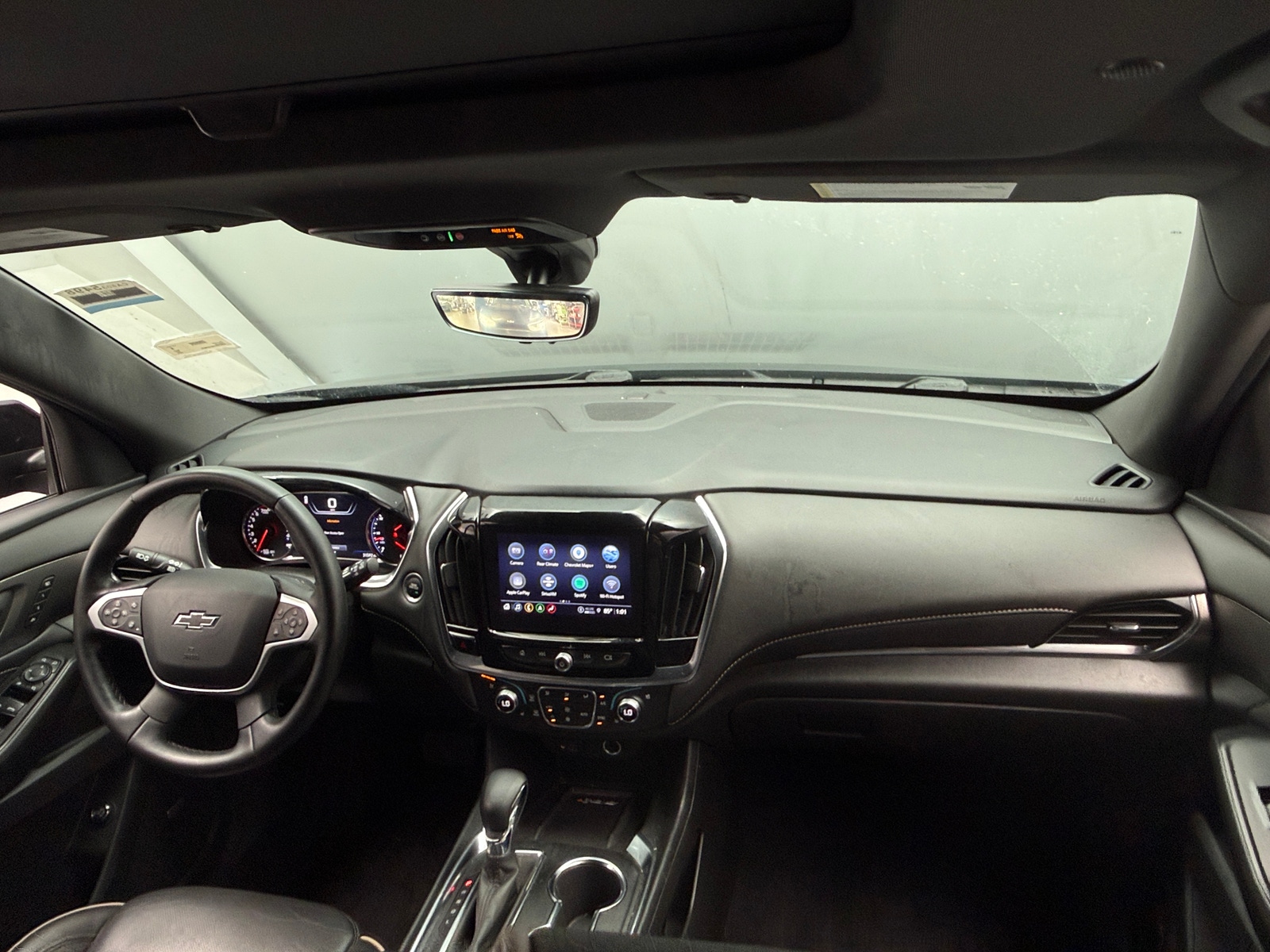 Thumbnail: 2023 Chevrolet Traverse - 2