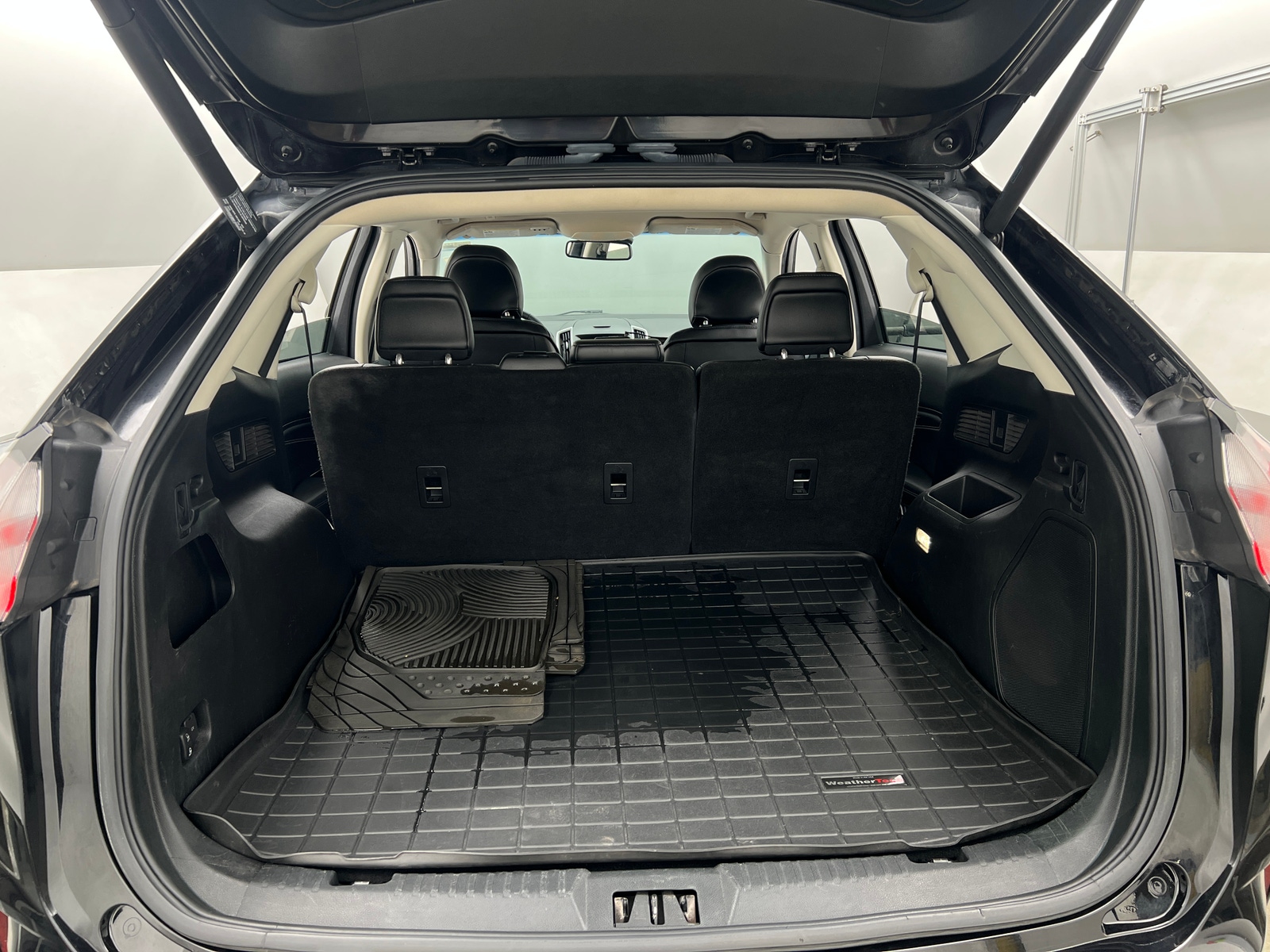 Thumbnail: 2019 Ford Edge - 6