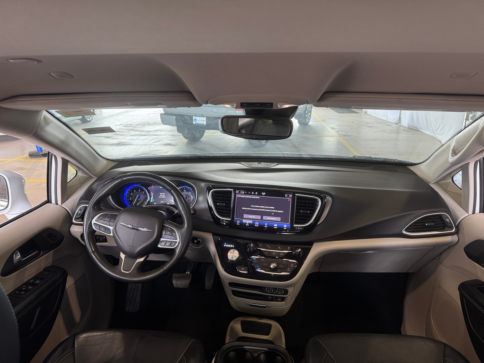 Thumbnail: 2022 Chrysler Pacifica - 2