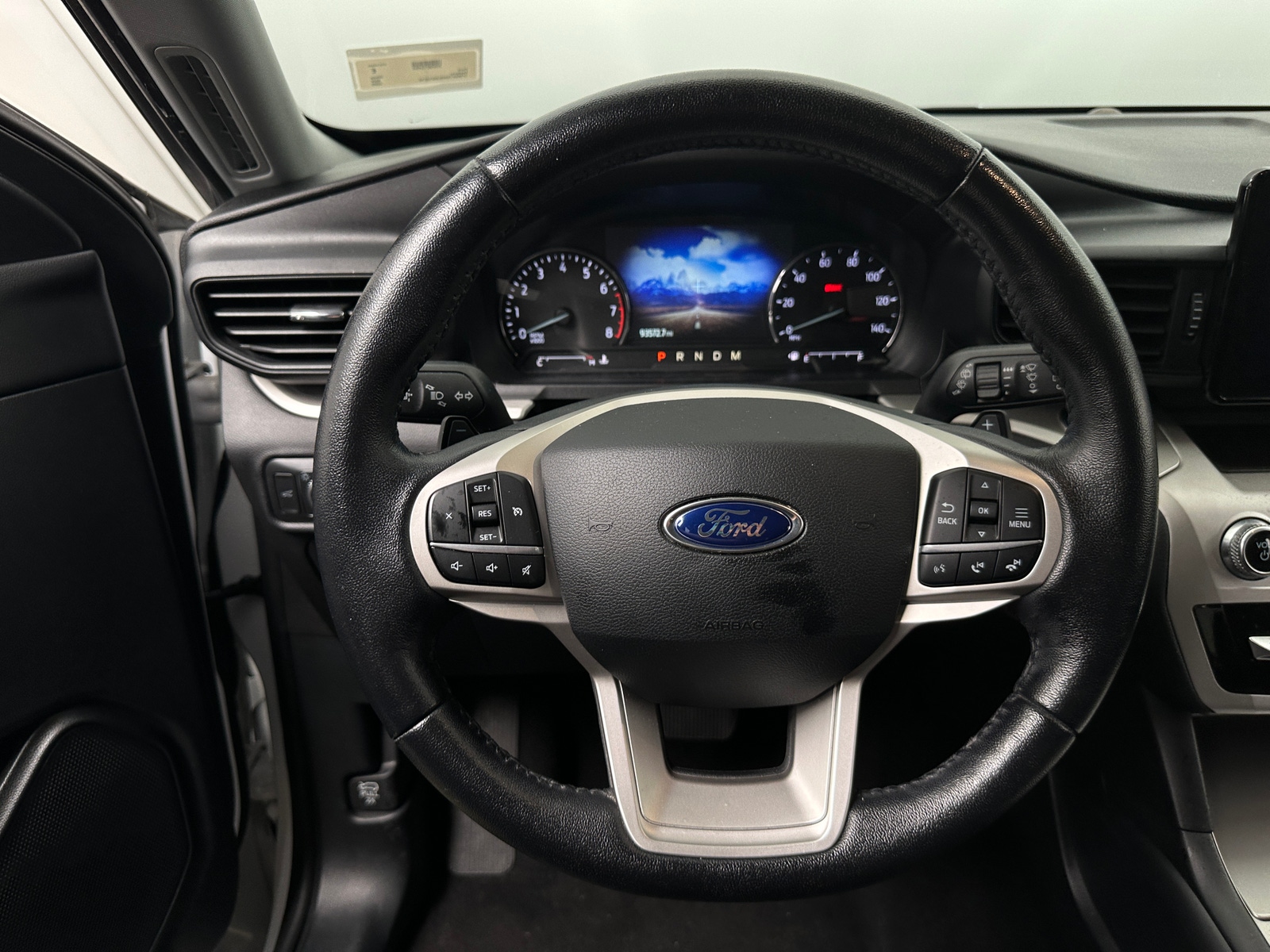 Thumbnail: 2020 Ford Explorer - 5