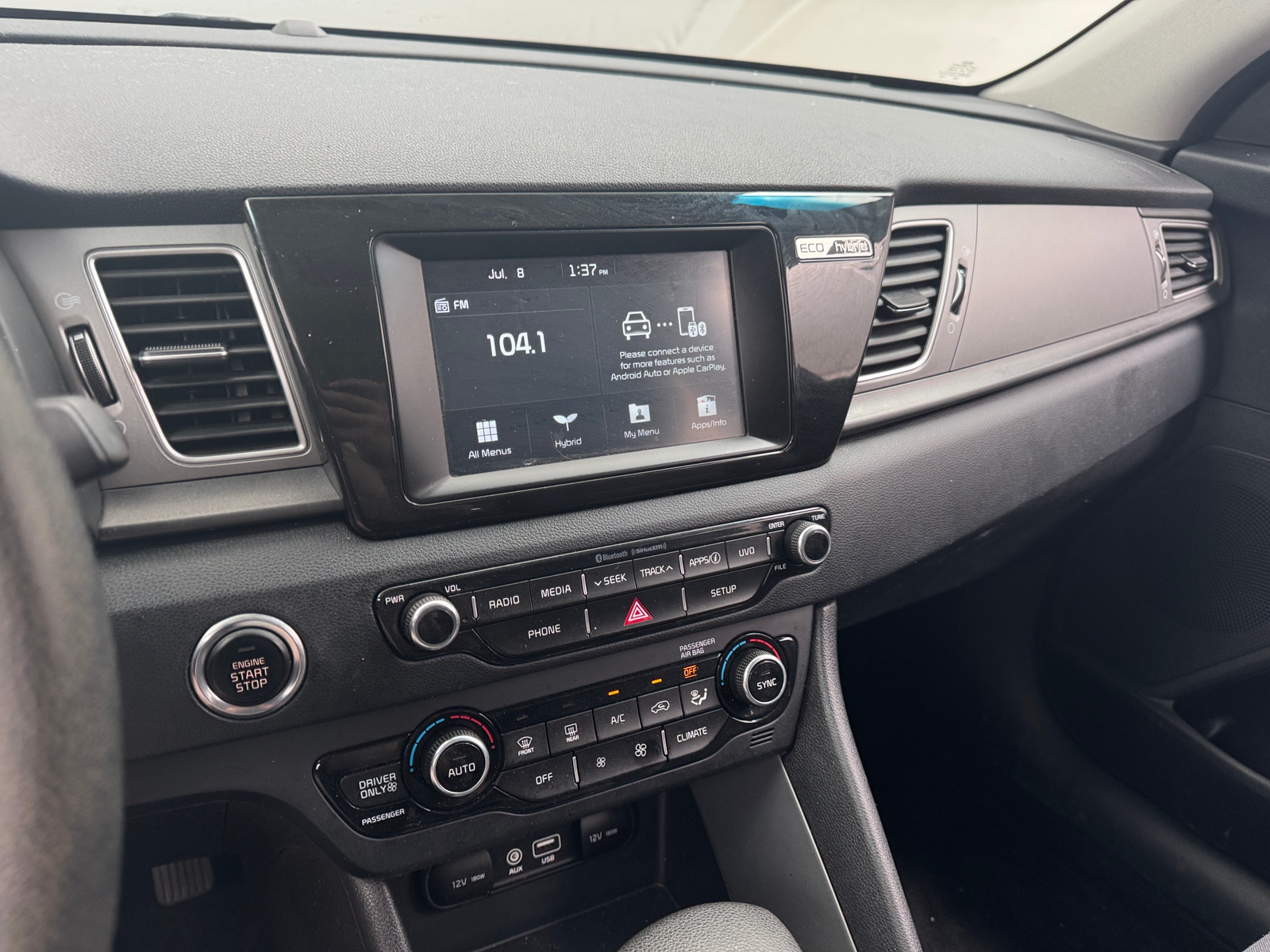 Thumbnail: 2019 Kia Niro - 4
