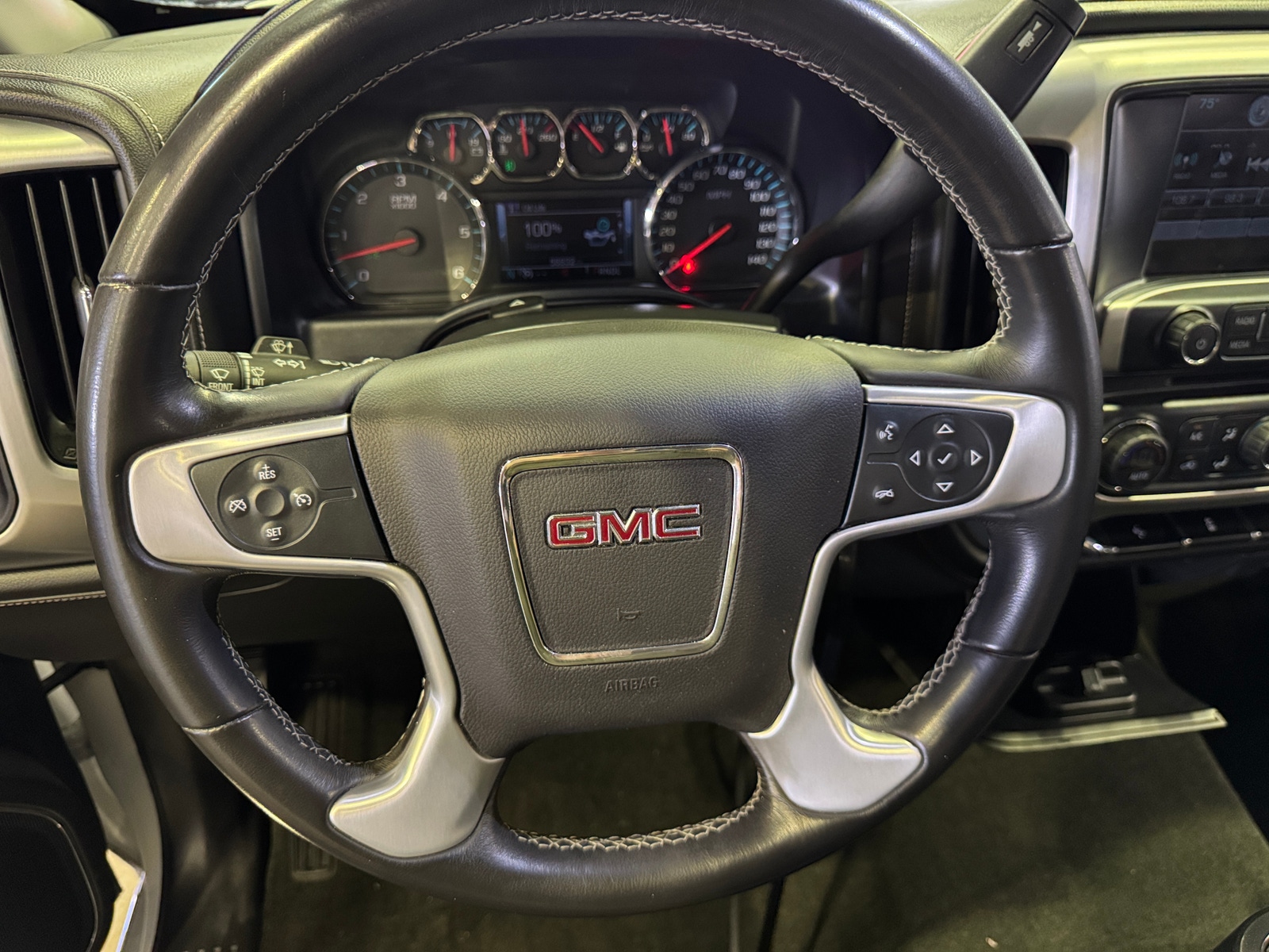 Thumbnail: 2017 GMC Sierra 1500 - 4