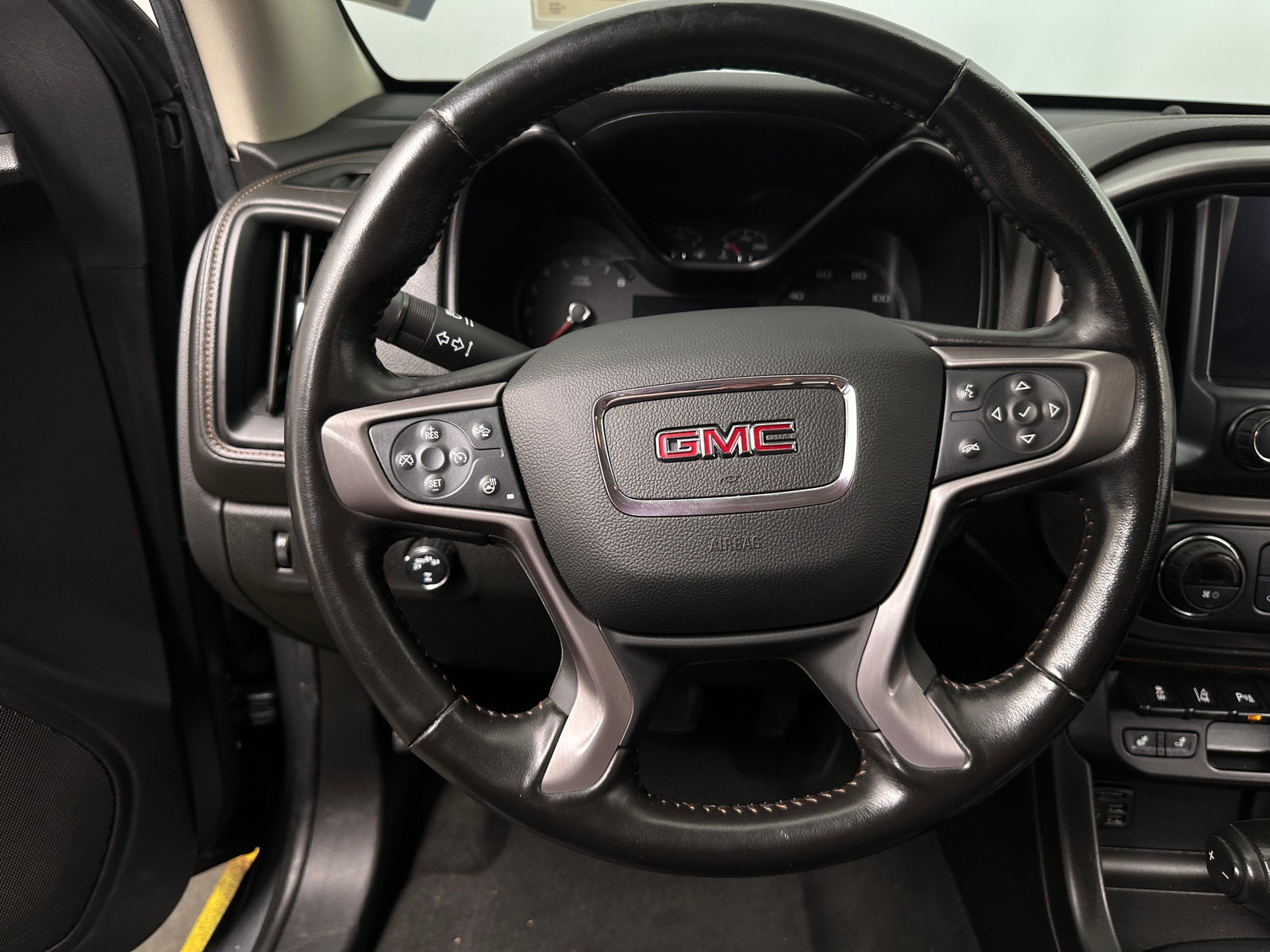 Thumbnail: 2021 GMC Canyon - 4