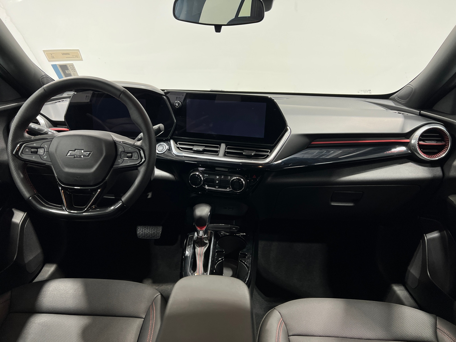 Thumbnail: 2024 Chevrolet Trax - 2