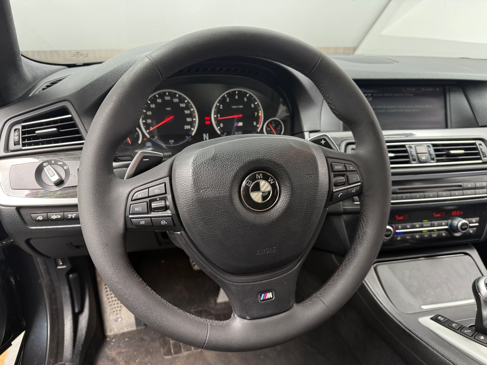 Thumbnail: 2013 BMW M5 - 4