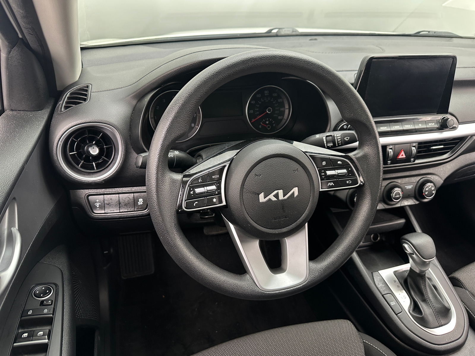 Thumbnail: 2022 Kia Forte - 5