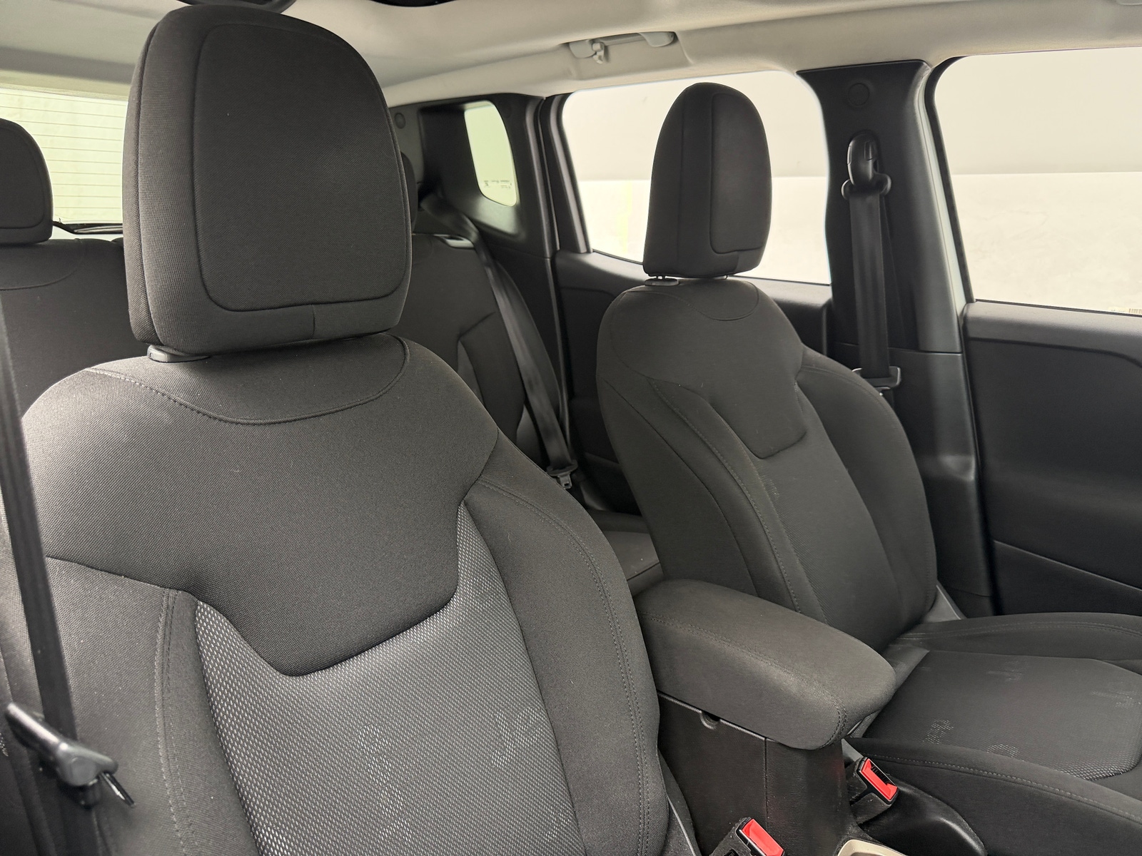 Thumbnail: 2017 Jeep Renegade - 2