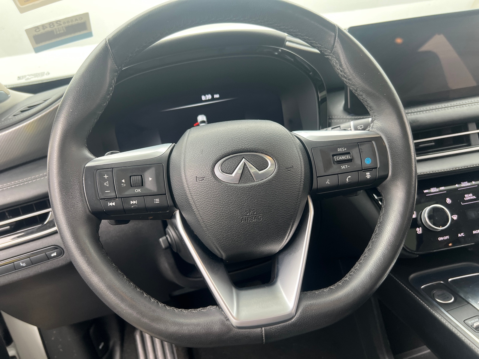 Thumbnail: 2023 INFINITI QX60 - 4