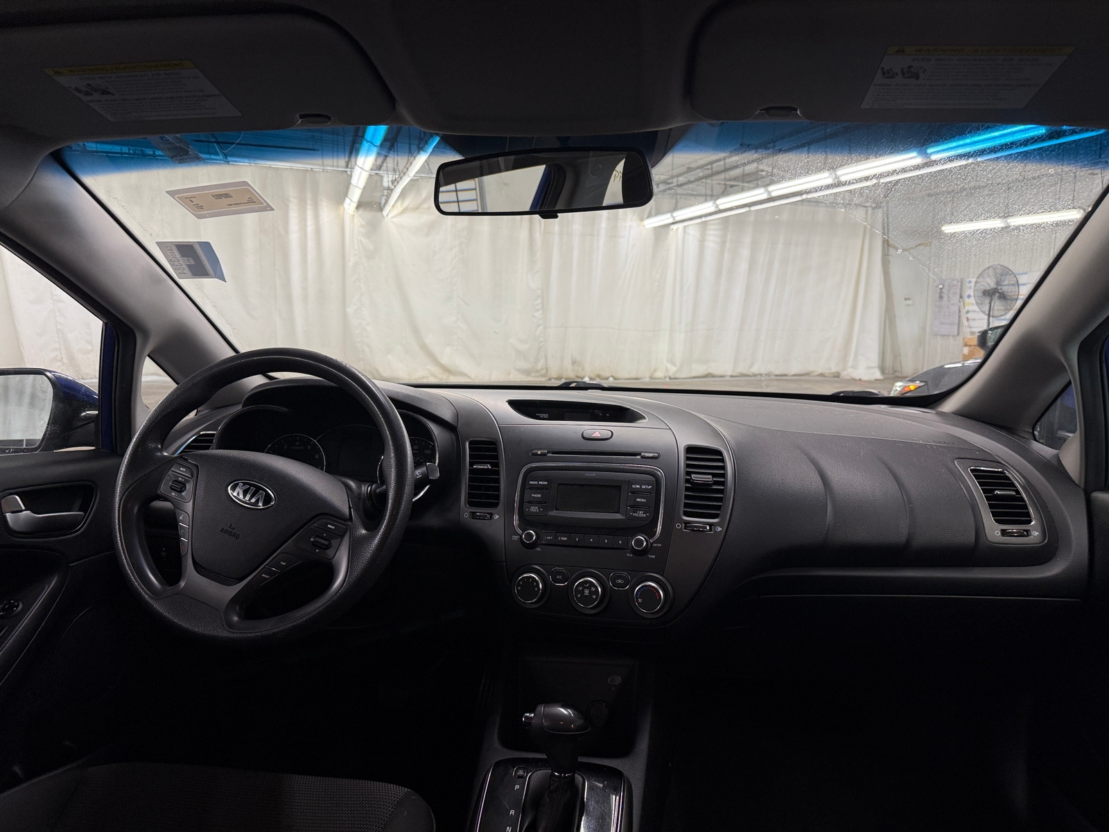 Thumbnail: 2017 Kia Forte - 3