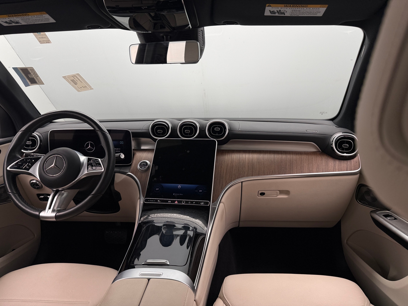 Thumbnail: 2024 Mercedes-Benz GLC - 2