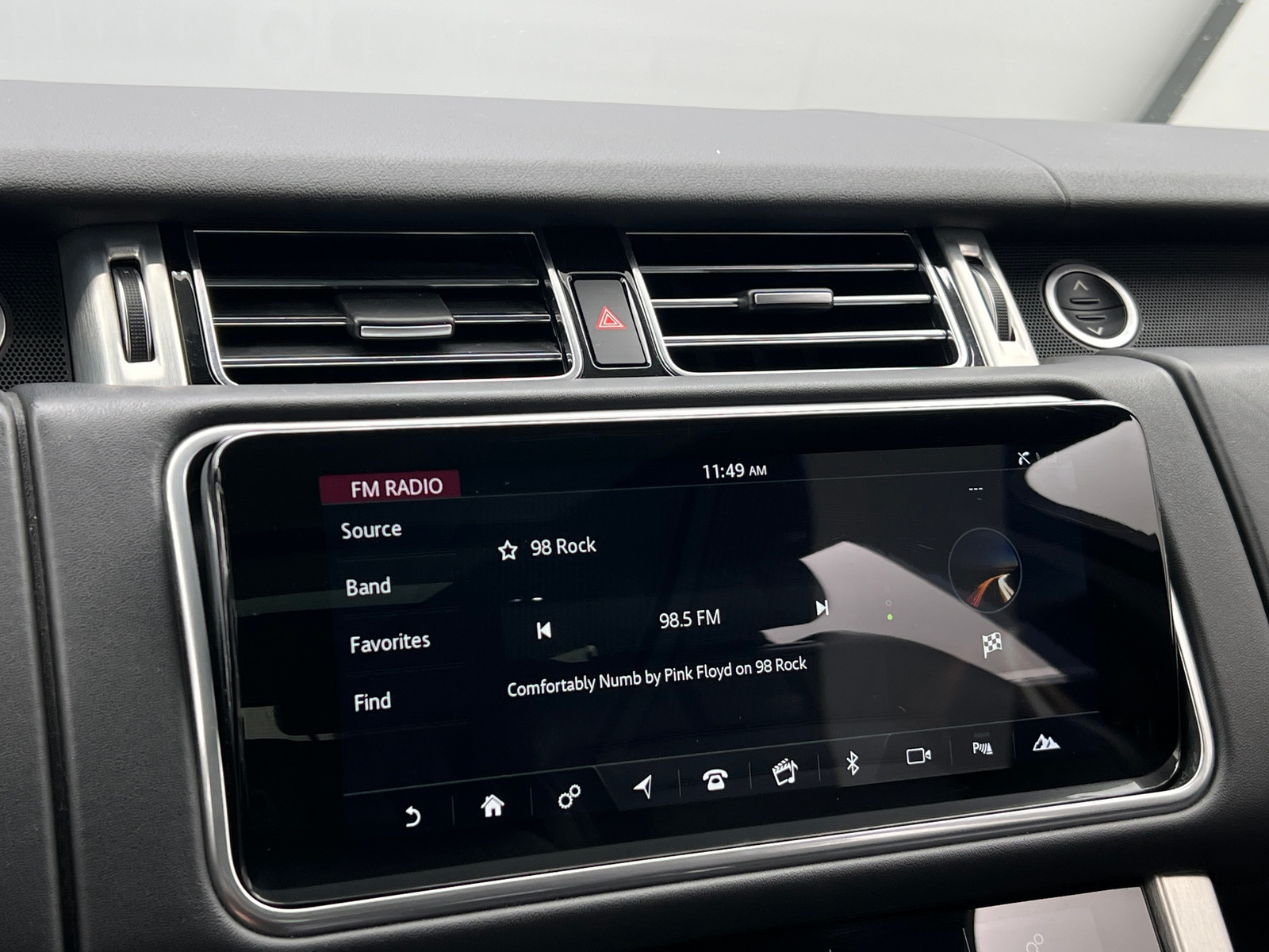 Thumbnail: 2021 Land Rover Range Rover - 3