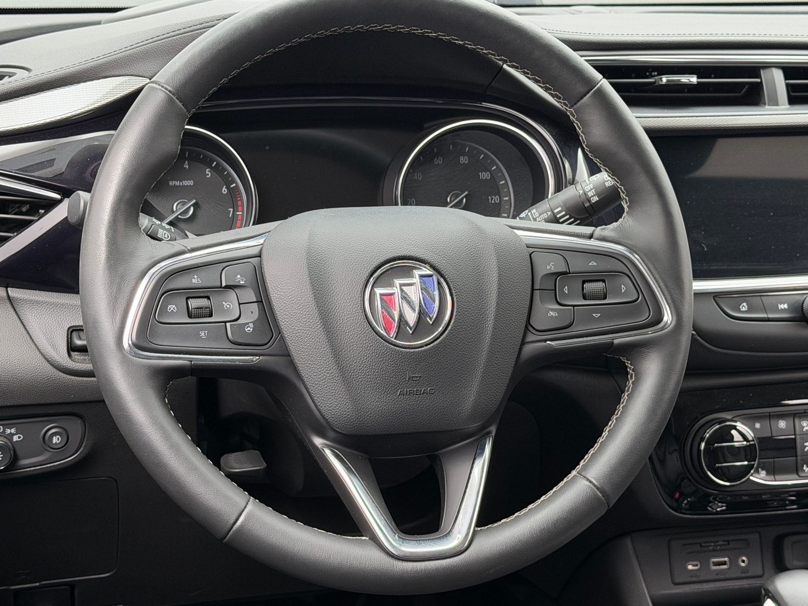 Thumbnail: 2023 Buick Encore GX - 4