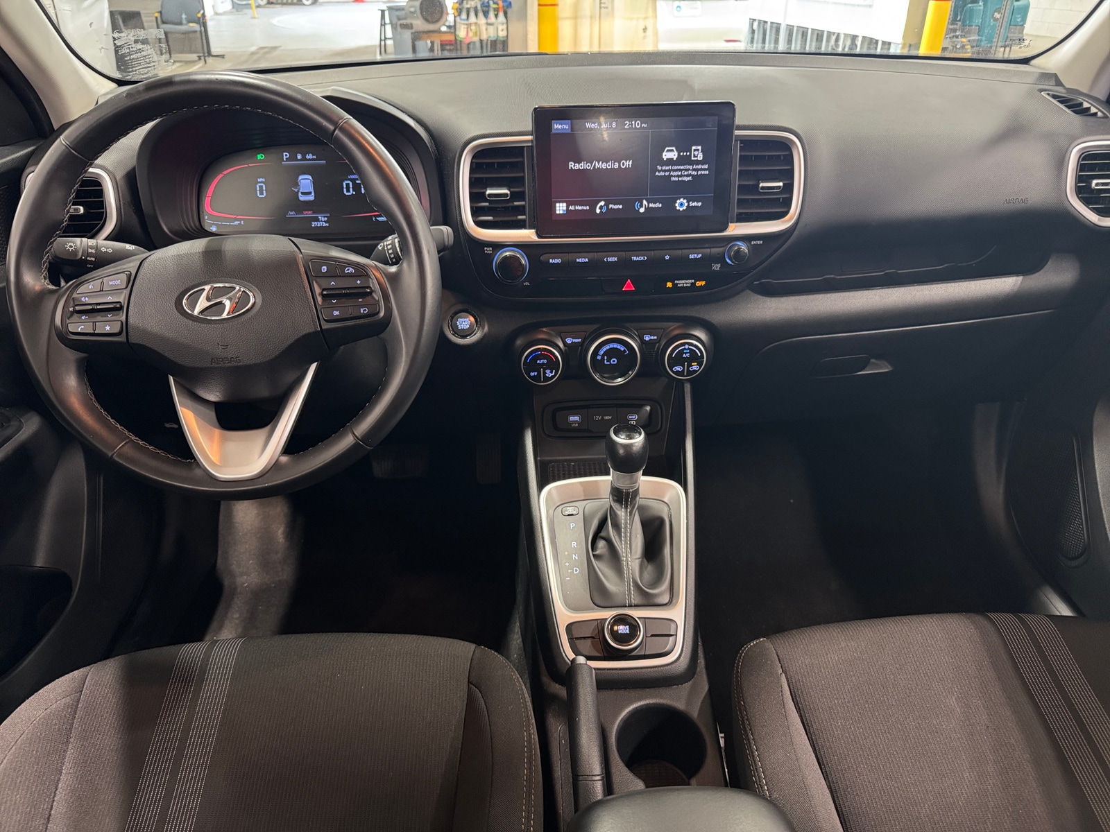 Thumbnail: 2024 Hyundai Venue - 3