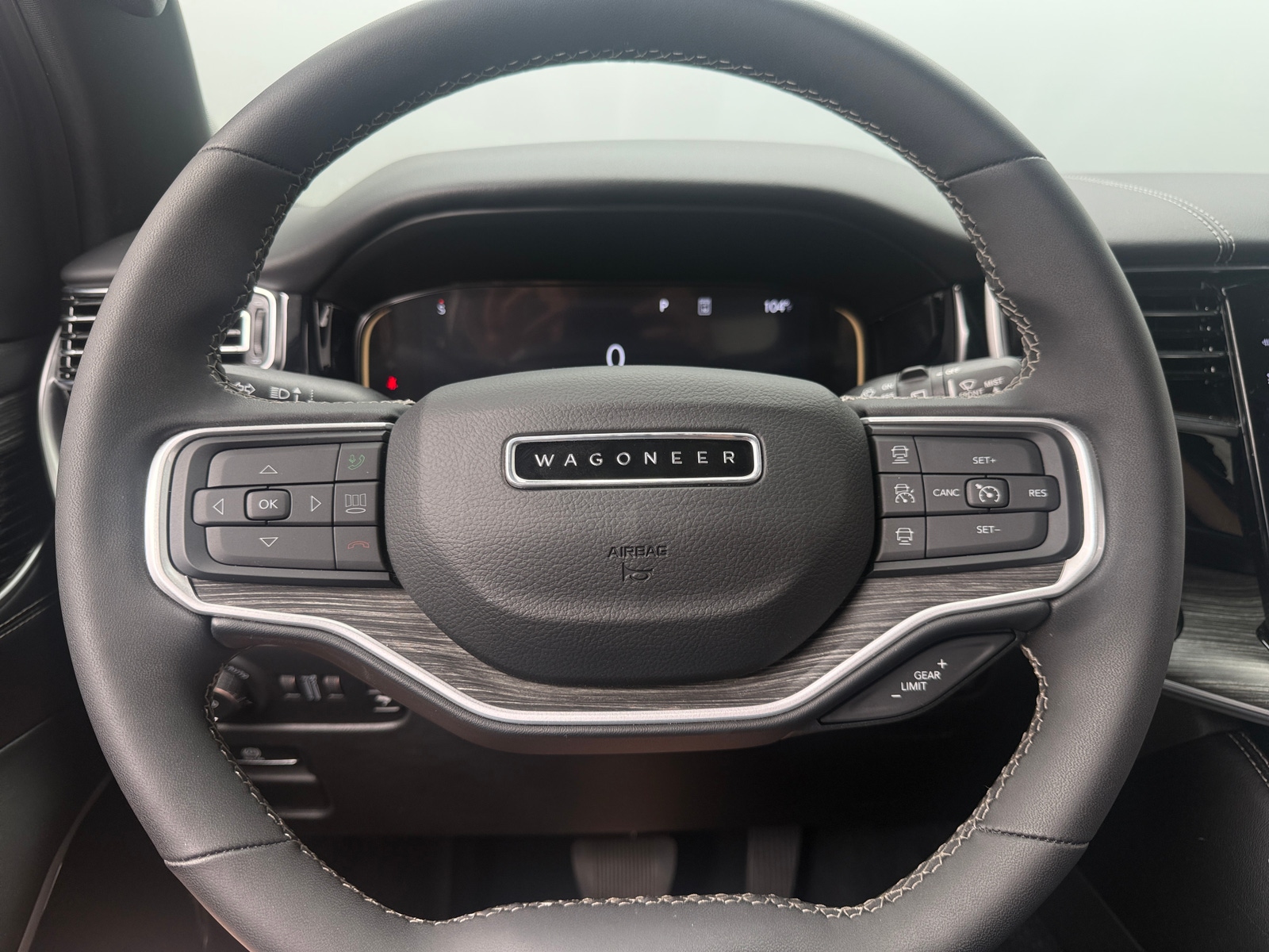 Thumbnail: 2023 Jeep Wagoneer - 4