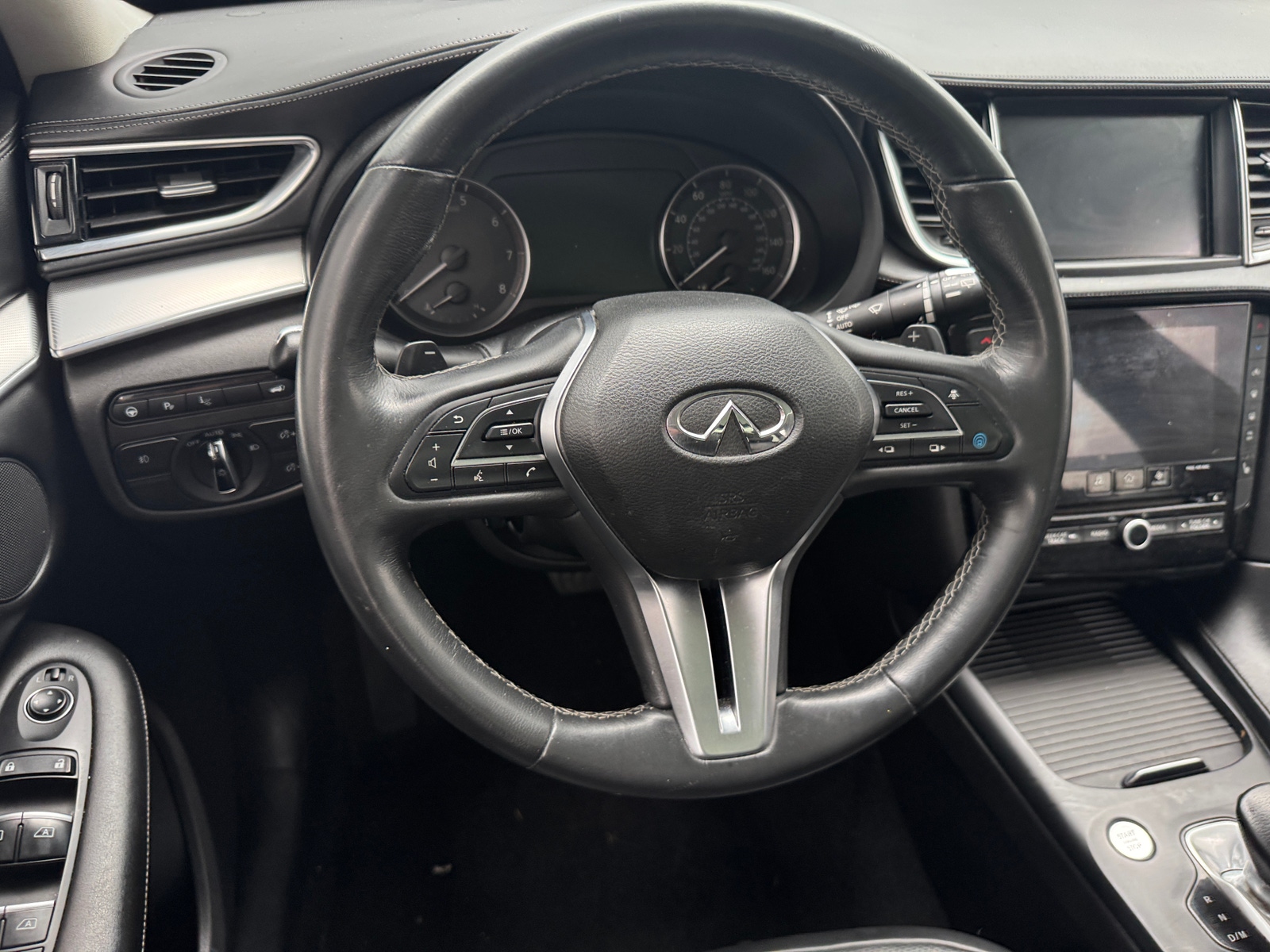 Thumbnail: 2019 INFINITI QX50 - 4