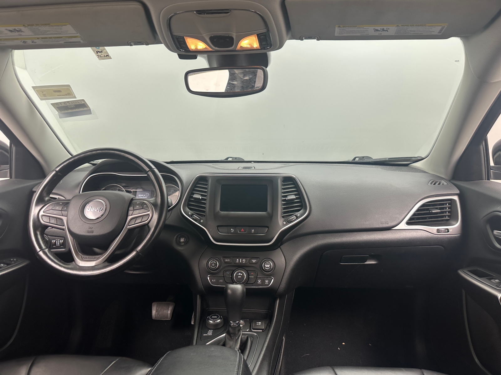 Thumbnail: 2021 Jeep Cherokee - 3